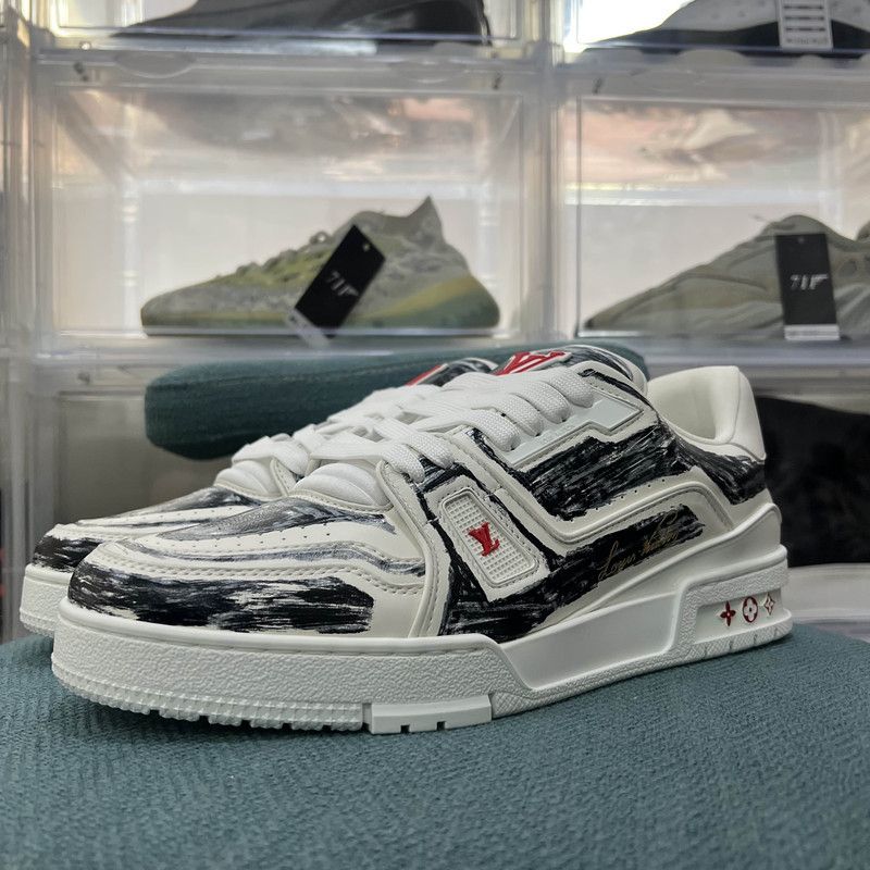 Louis Vuitton Louis Vuitton Hand-Painted Low-Top Sneakers 0079 Size US 9.5 / EU 42-43 - 1 Thumbnail