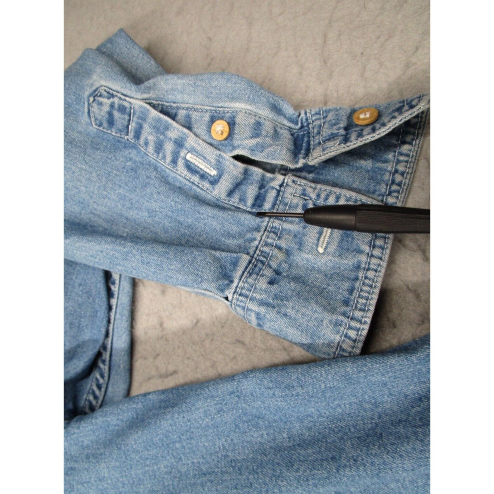 Vintage VINTAGE M&M's Blue Denim Long Sleeve Button Up Shirt Mens Large 90s Cotton Size US L / EU 52-54 / 3 - 7 Thumbnail