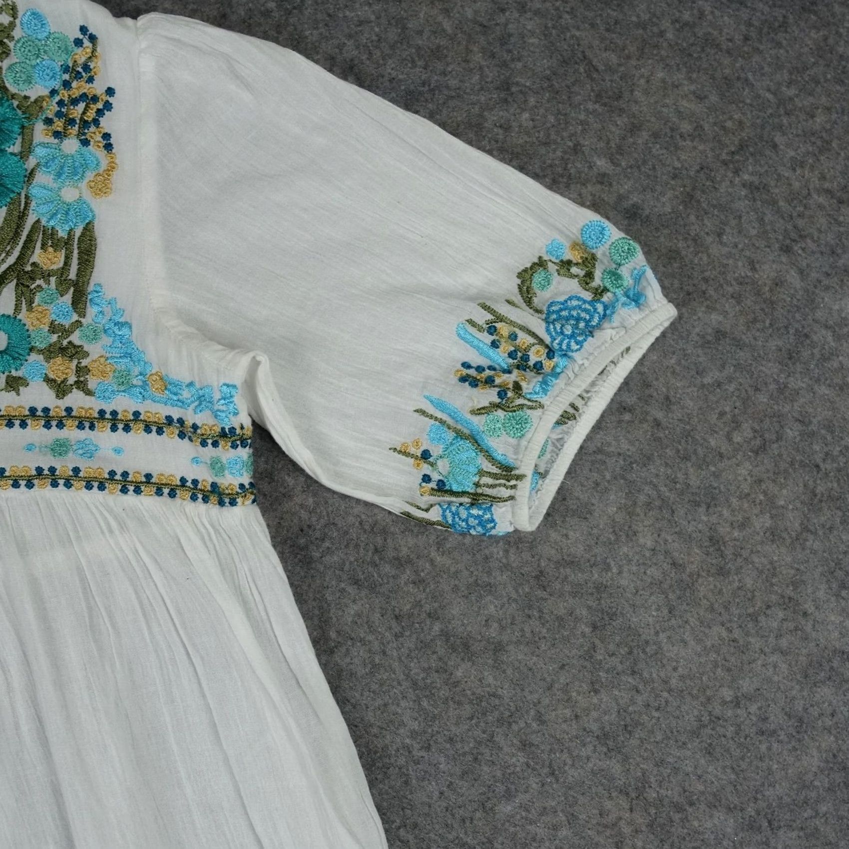 IOLANI Tolani Dress Womens Medium White Embroidered Floral Kaftan Puff Sleeve Midi VTG Size M / US 6-8 / IT 42-44 - 3 Thumbnail