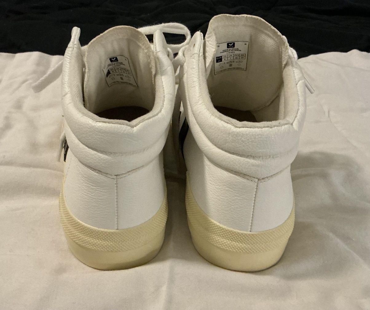 Veja Veja White Leather High-Top Sneakers – Black V Logo Size US 8 / EU 41 - 3 Thumbnail