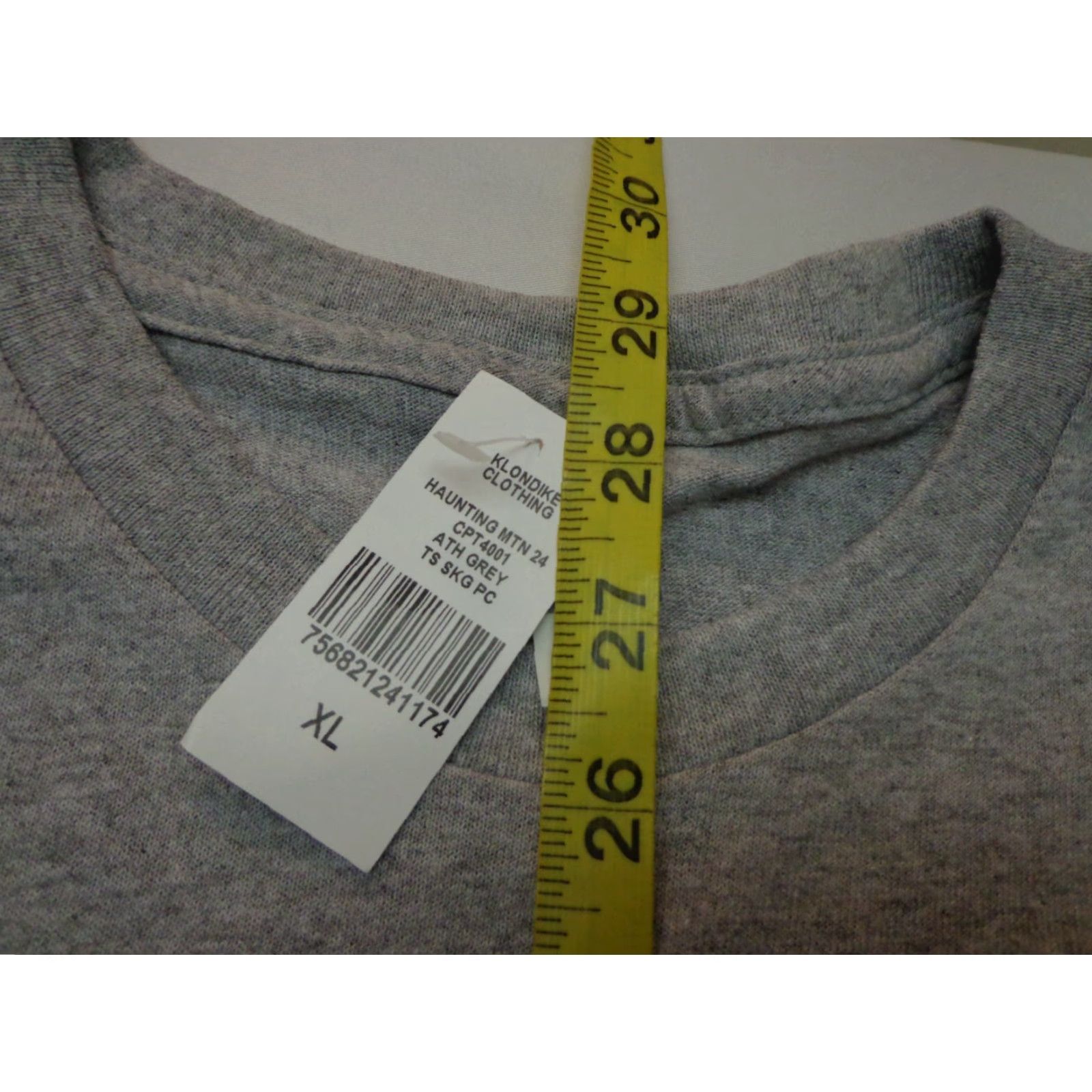 Delta **ALASKA SKAGWAY HAUNTING MOUNTAIN GRAPHIC T-SHIRT GRAY XL NWT** User: **NEW ALASKA SKAGWAY HAUNTING MOUNTAIN GRAPHIC T-SHIRT GRAY XL** Size US XL / EU 56 / 4 - 5 Thumbnail
