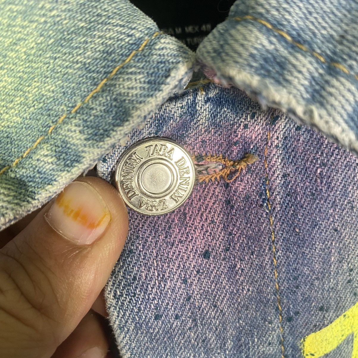Zara Zara Distressed Denim Trucker Painted Jacket M Size Size US M / EU 48-50 / 2 - 10 Thumbnail