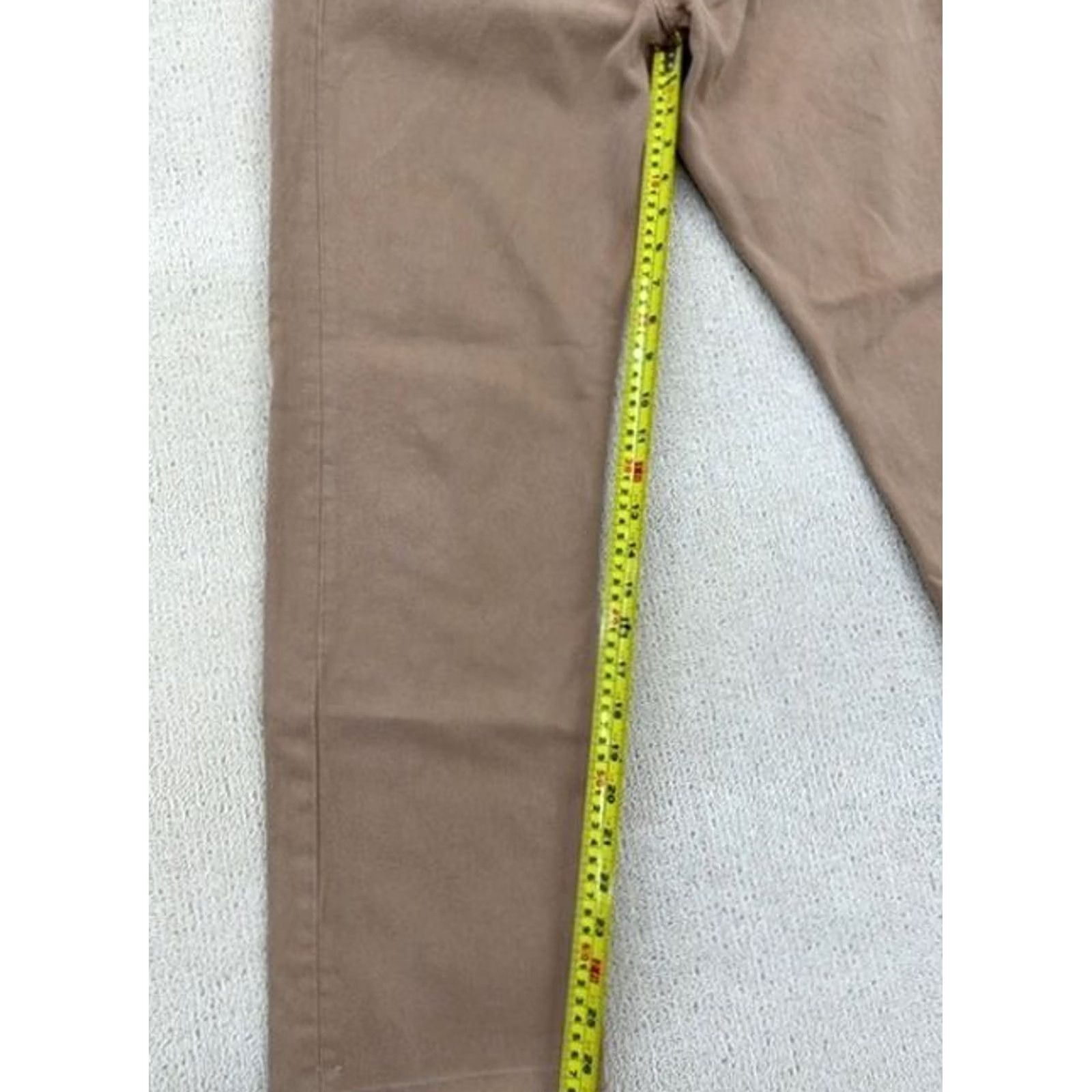 Levi's Levi's 501 Original Straight Jeans Tan 31x32 Button Fly Cotton Denim Men Regular XS? No. Size US 31 - 6 Thumbnail