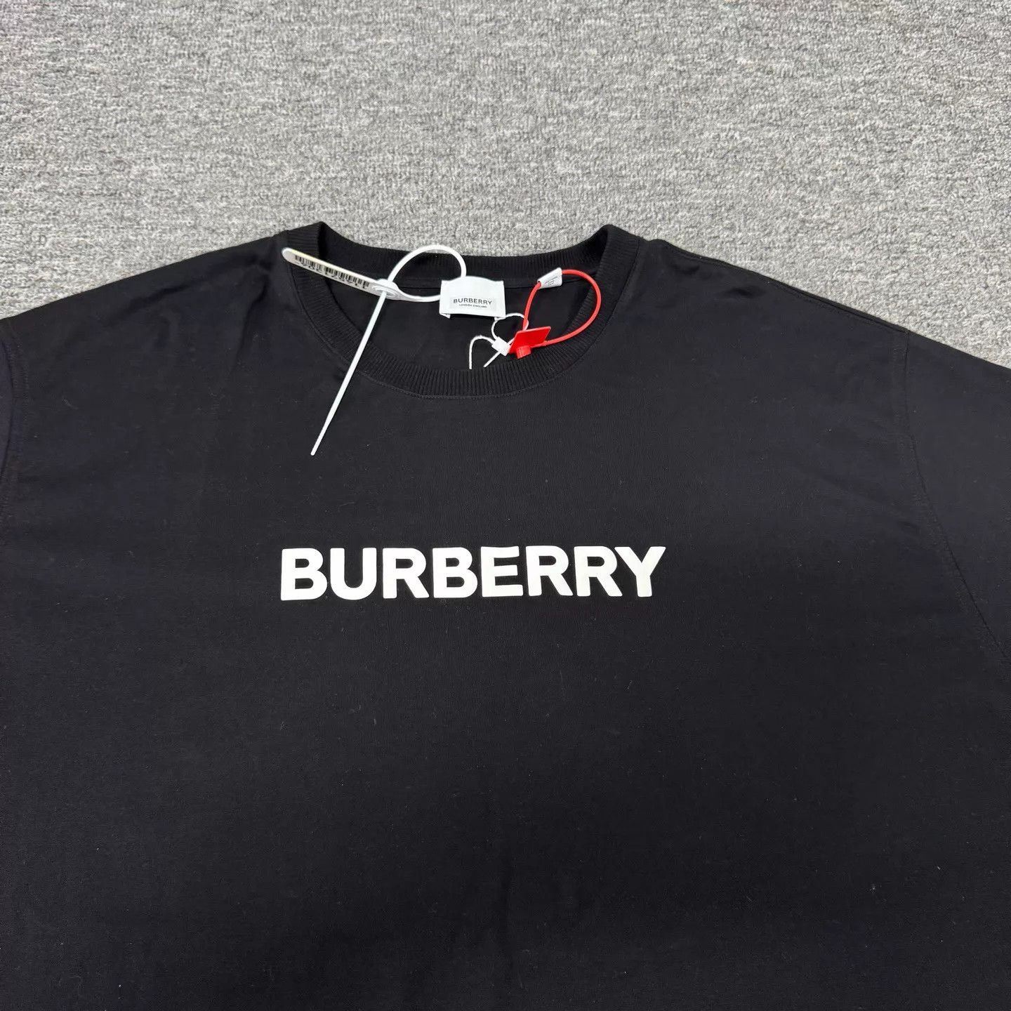 Burberry Burberry Black Logo Print Crewneck SS Tee XXL Size US XXL / EU 58 / 5 - 4 Thumbnail