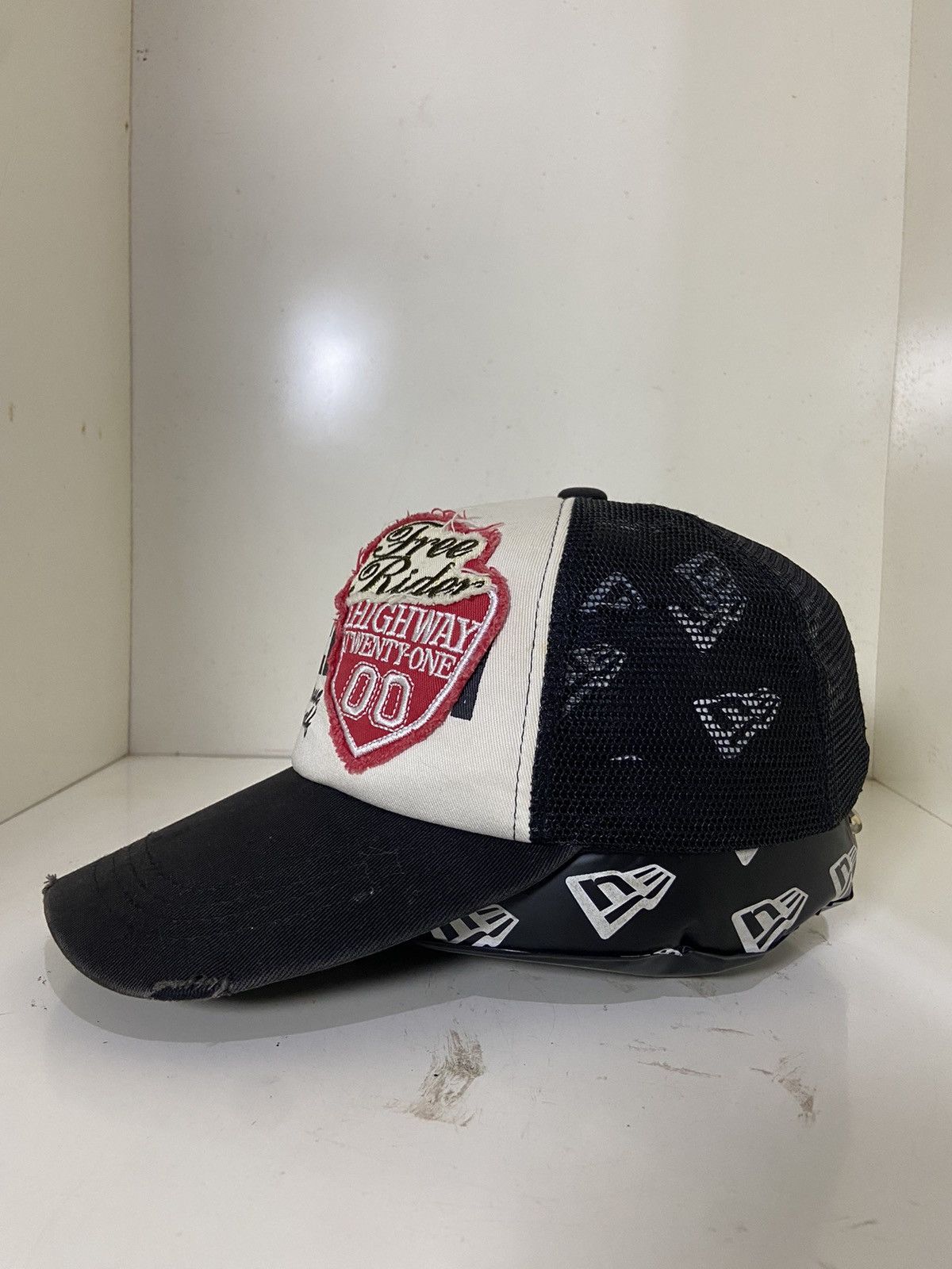 If Six Was Nine 2000s free rider trucker hat embroidery Size ONE SIZE - 6 Thumbnail
