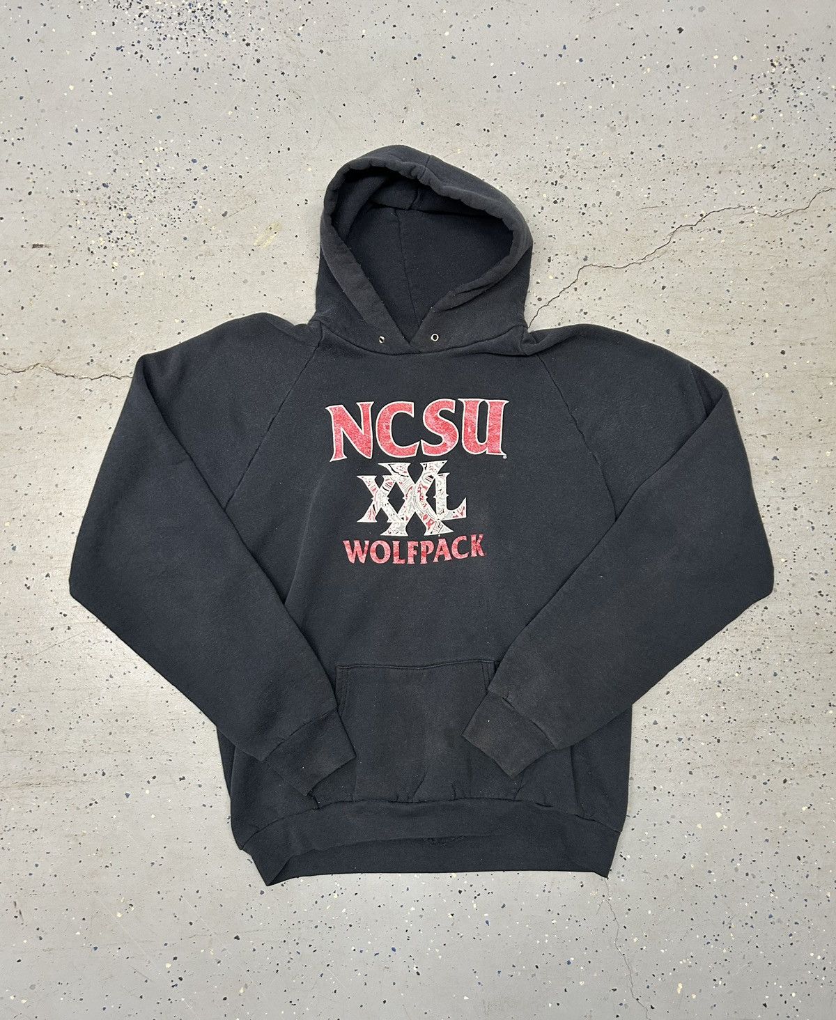 Image of Fruit Of The Loom x Vintage VTG 80's Ncsu Wolfpack Hoodie in Black, Men's (Size 2XL)