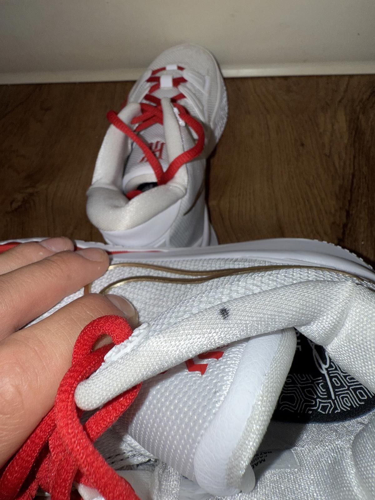 Nike Nike Kyrie 7 White University Red Size US 6.5 / EU 39-40 - 12 Thumbnail