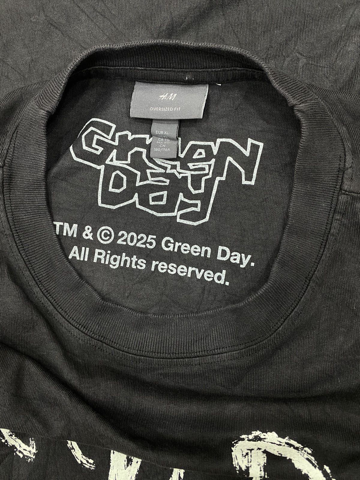 Band Tees 💥GREENDAY H&M punk rock band oversized fit rare tee shirt Size US XL / EU 56 / 4 - 3 Thumbnail