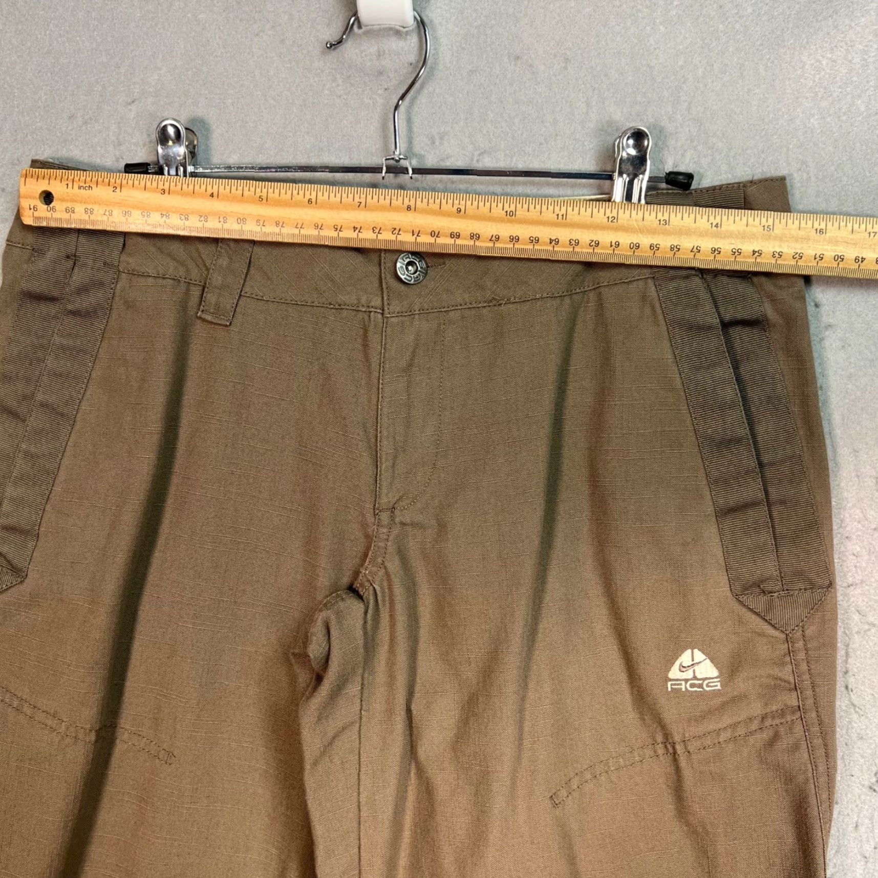 Nike Nike ACG Pants Womens 8 Khaki Cargo Organic Cotton Blend Outdoor Size 30" / US 8 / IT 44 - 7 Thumbnail