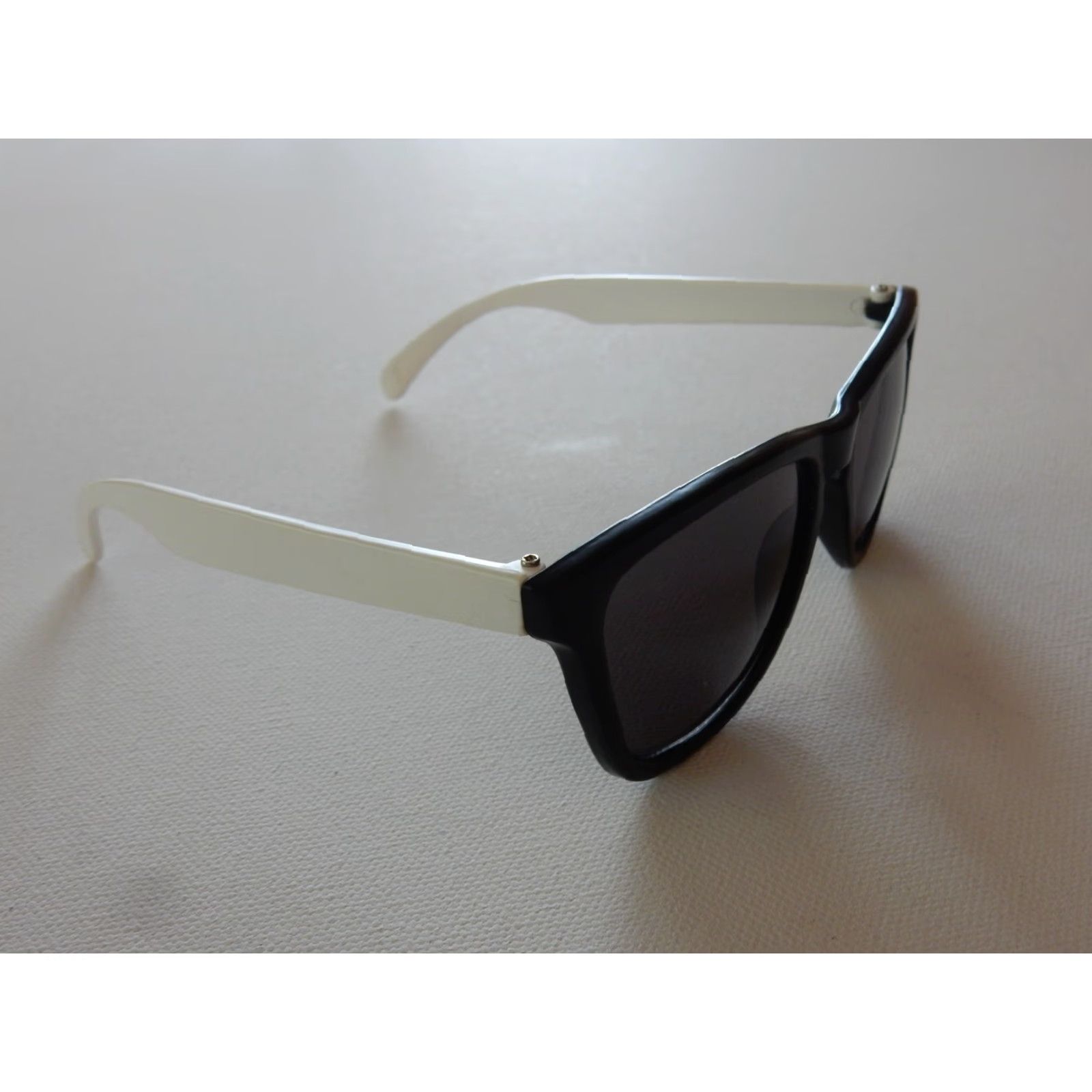 Vintage VINTAGE Knockaround Sunglasses Ace On Base Unisex Adults White Frame Size ONE SIZE - 3 Thumbnail