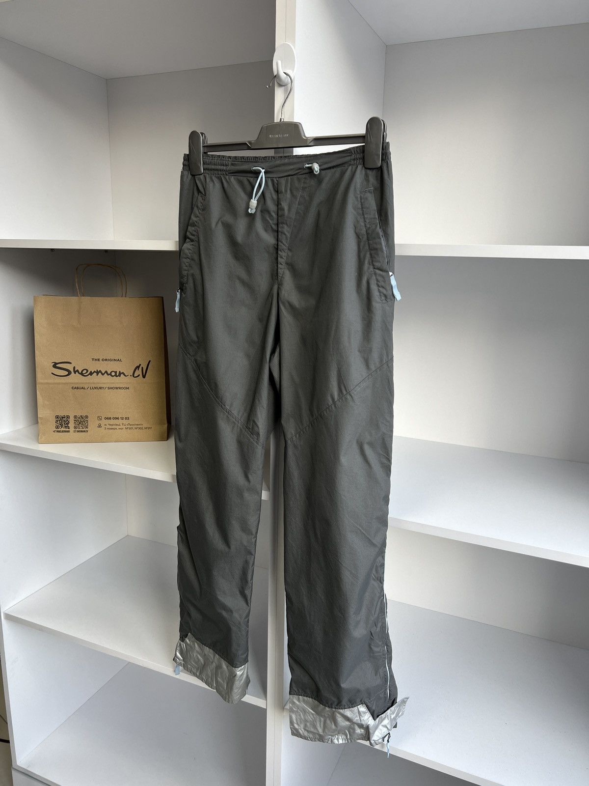 Nike × Vintage Vintage Nike Nylon Y2K Gray Pants Size US 31 - 4 Thumbnail
