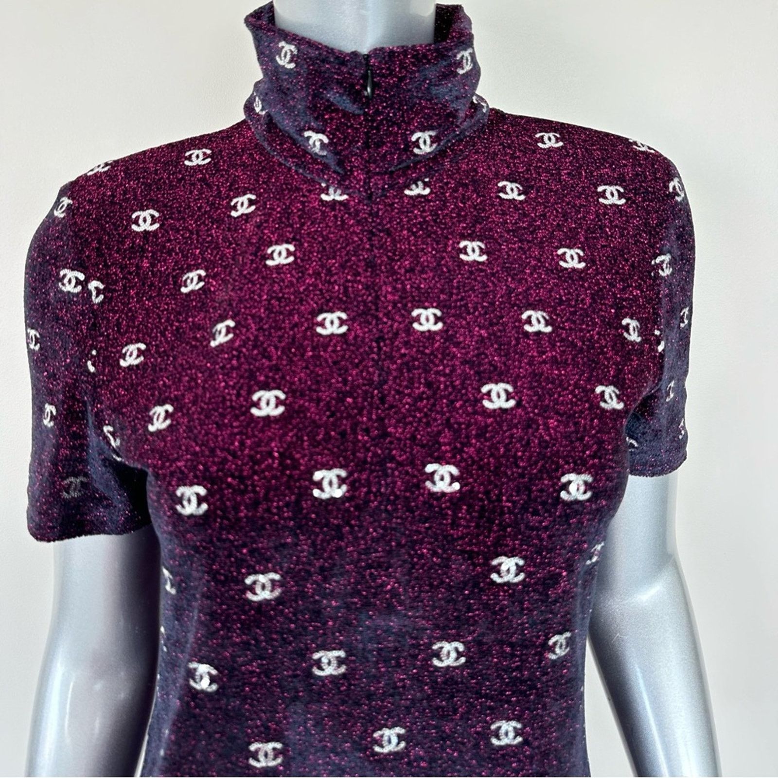 Chanel CHANEL CC logo women top size 42 FR or 8 US Authentic Size M / US 6-8 / IT 42-44 - 2 Thumbnail