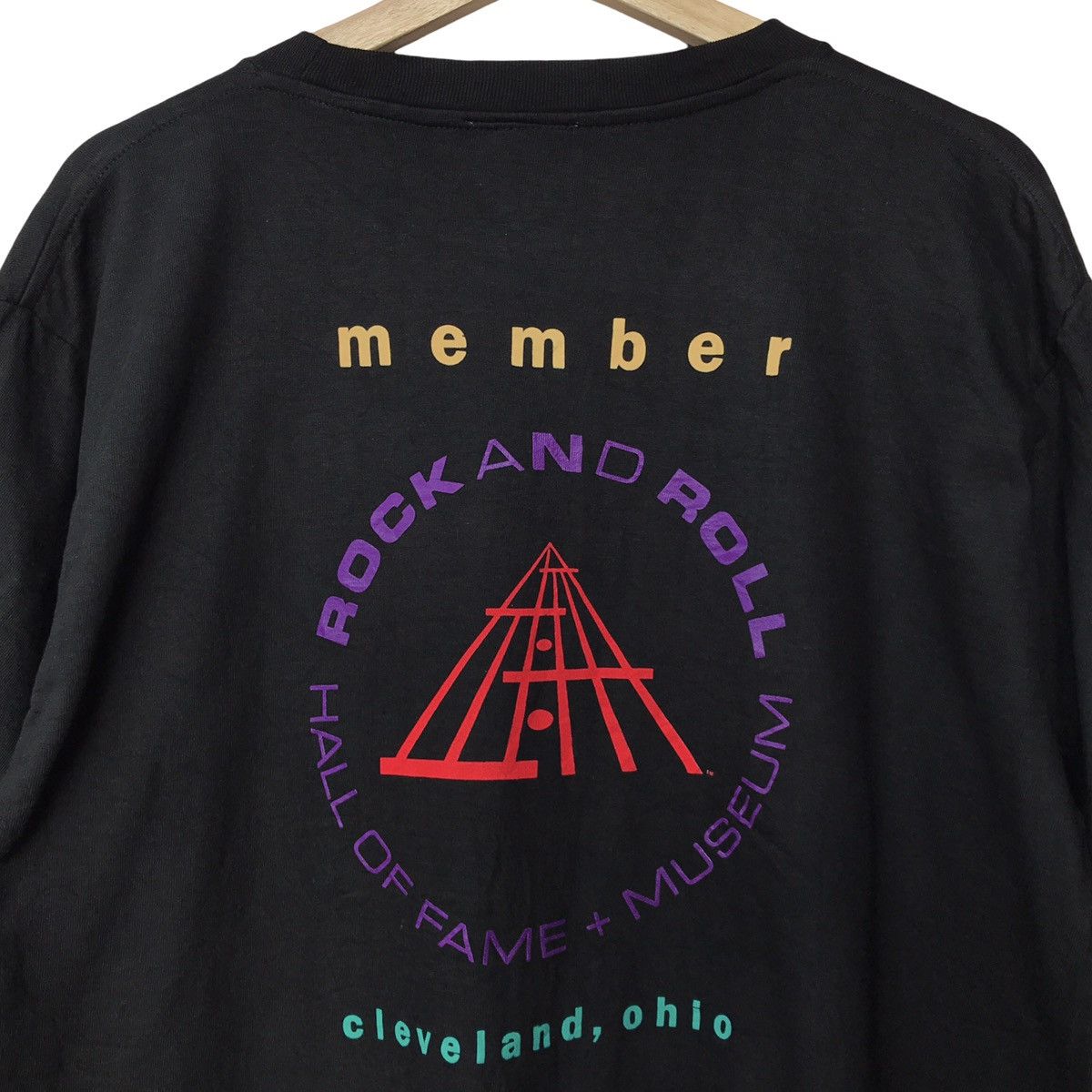 Vintage Rock Your World Vintage 1995 Rock Hall Of Fame Museum Tee Size US XL / EU 56 / 4 - 6 Thumbnail