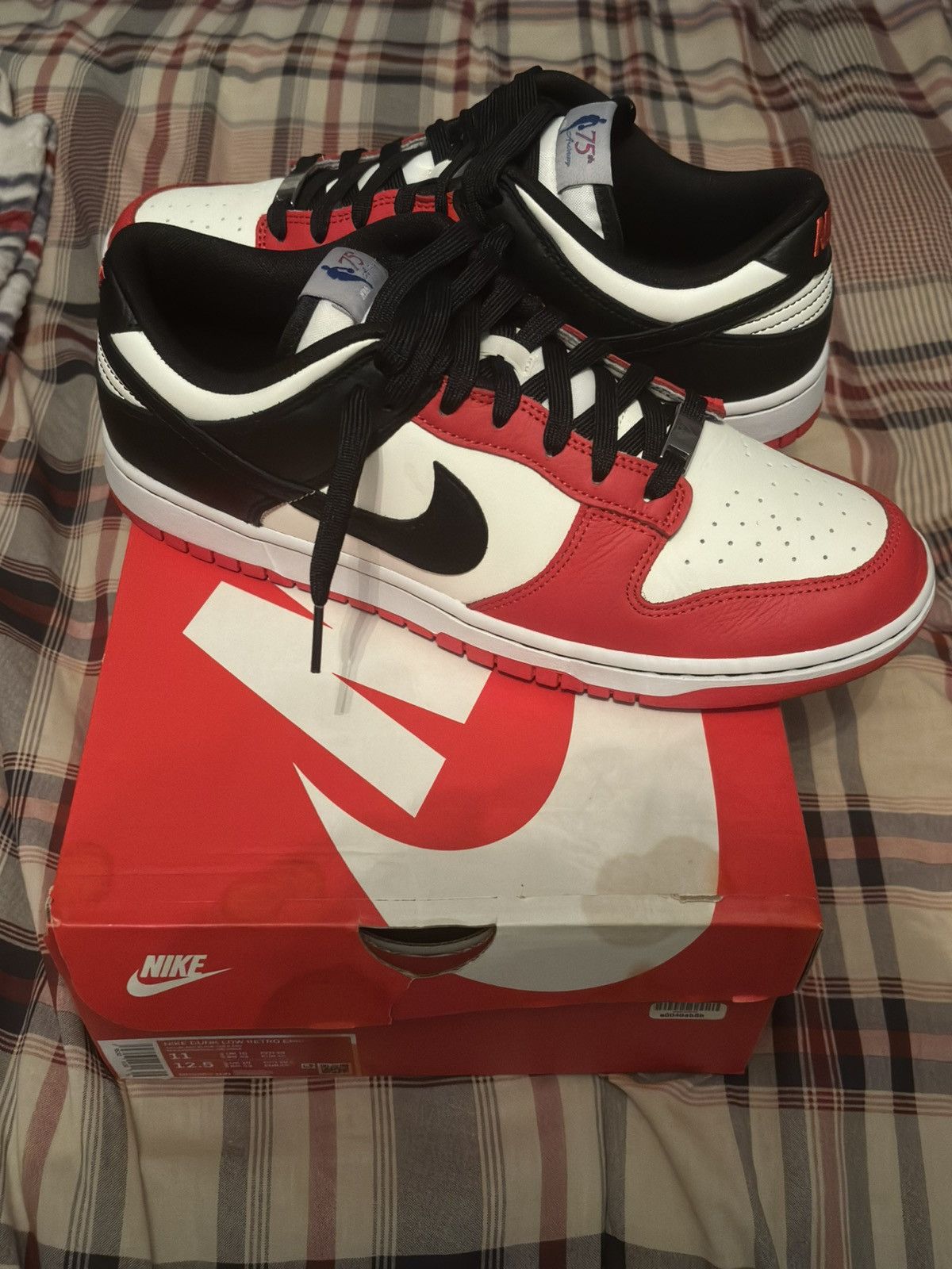 Nike NBA x Dunk Low EMB '75th Anniversary - Bulls' Size US 11 / EU 44 - 4 Thumbnail