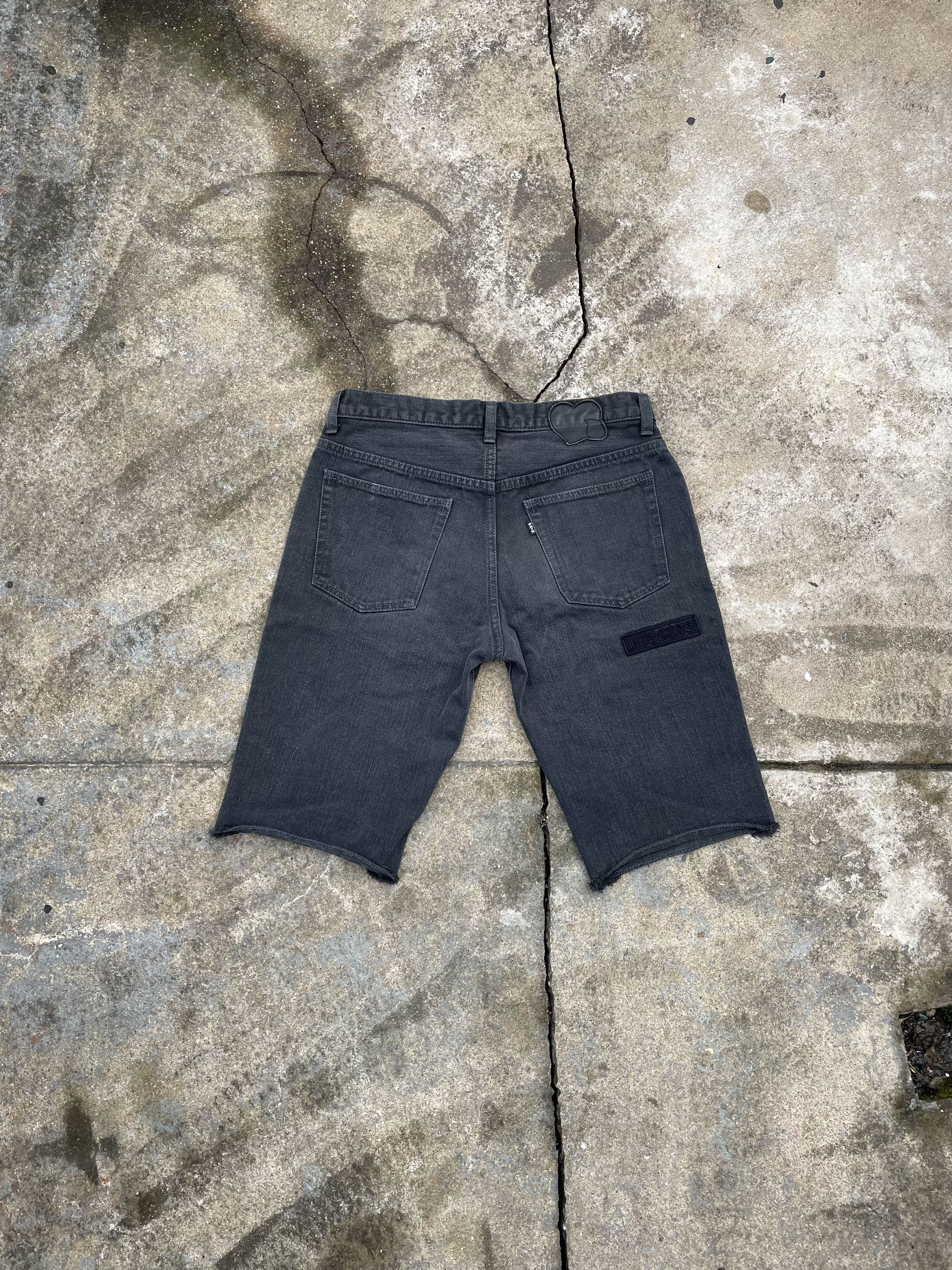 Number (N)ine AW04 "Give Peace A Chance" Patchwork Denim Shorts Size US 32 / EU 48 - 2 Thumbnail