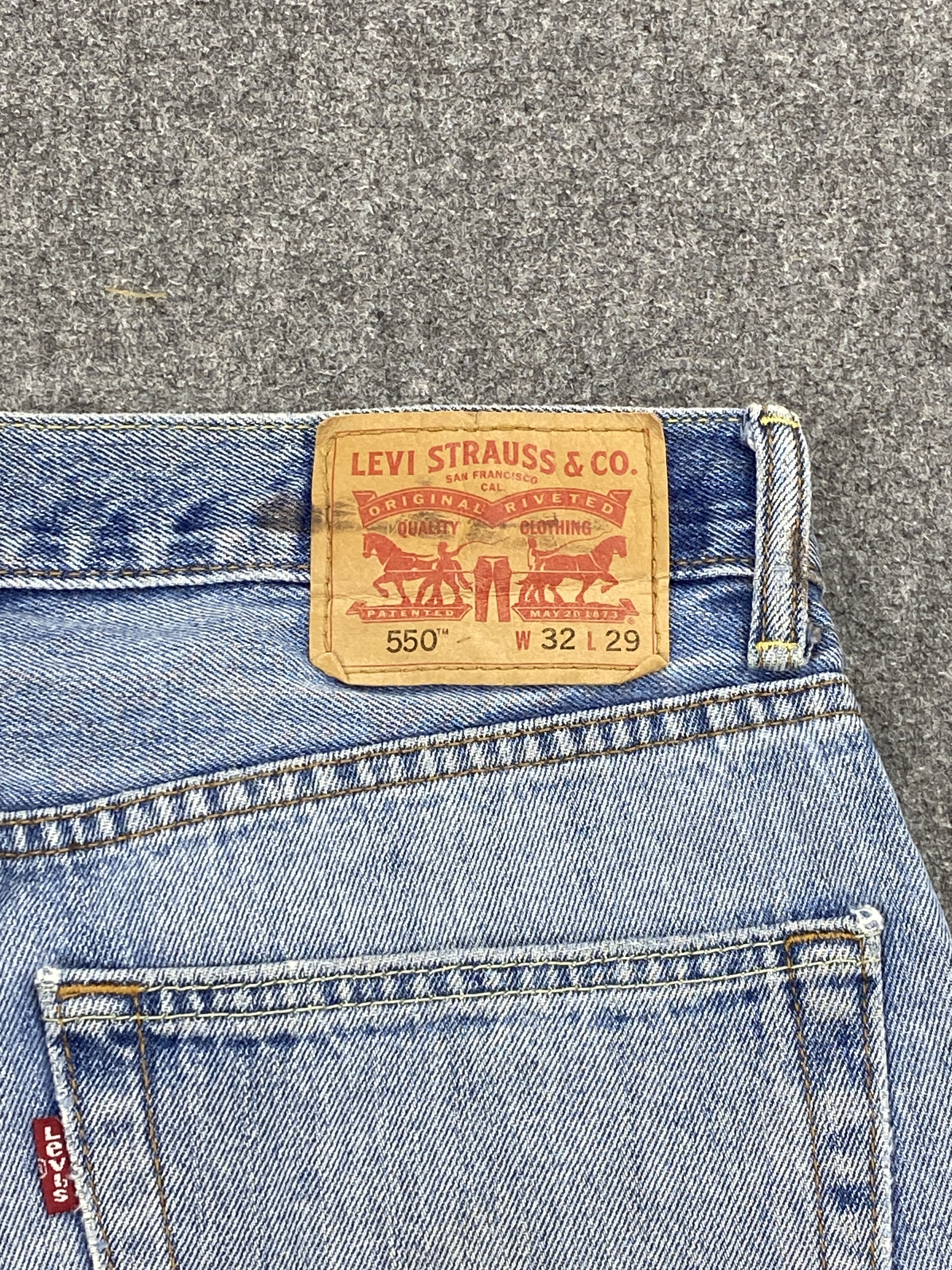 Levi's Vintage Levis 550 Light Wash Jeans DP2331 Size US 30 / EU 46 - 5 Thumbnail