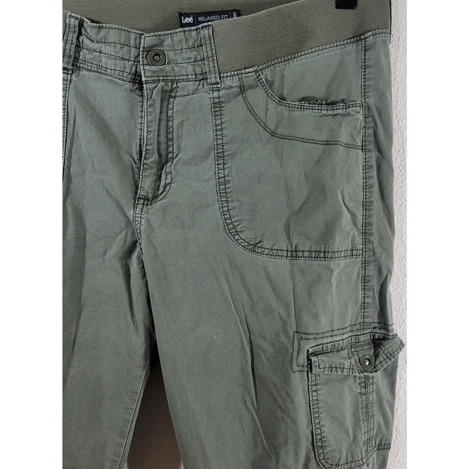 Lee Lee Green Relaxed Fit Cropped Cargo Pants Medium Lightweight Size 36" / US 14 / IT 50 - 5 Thumbnail