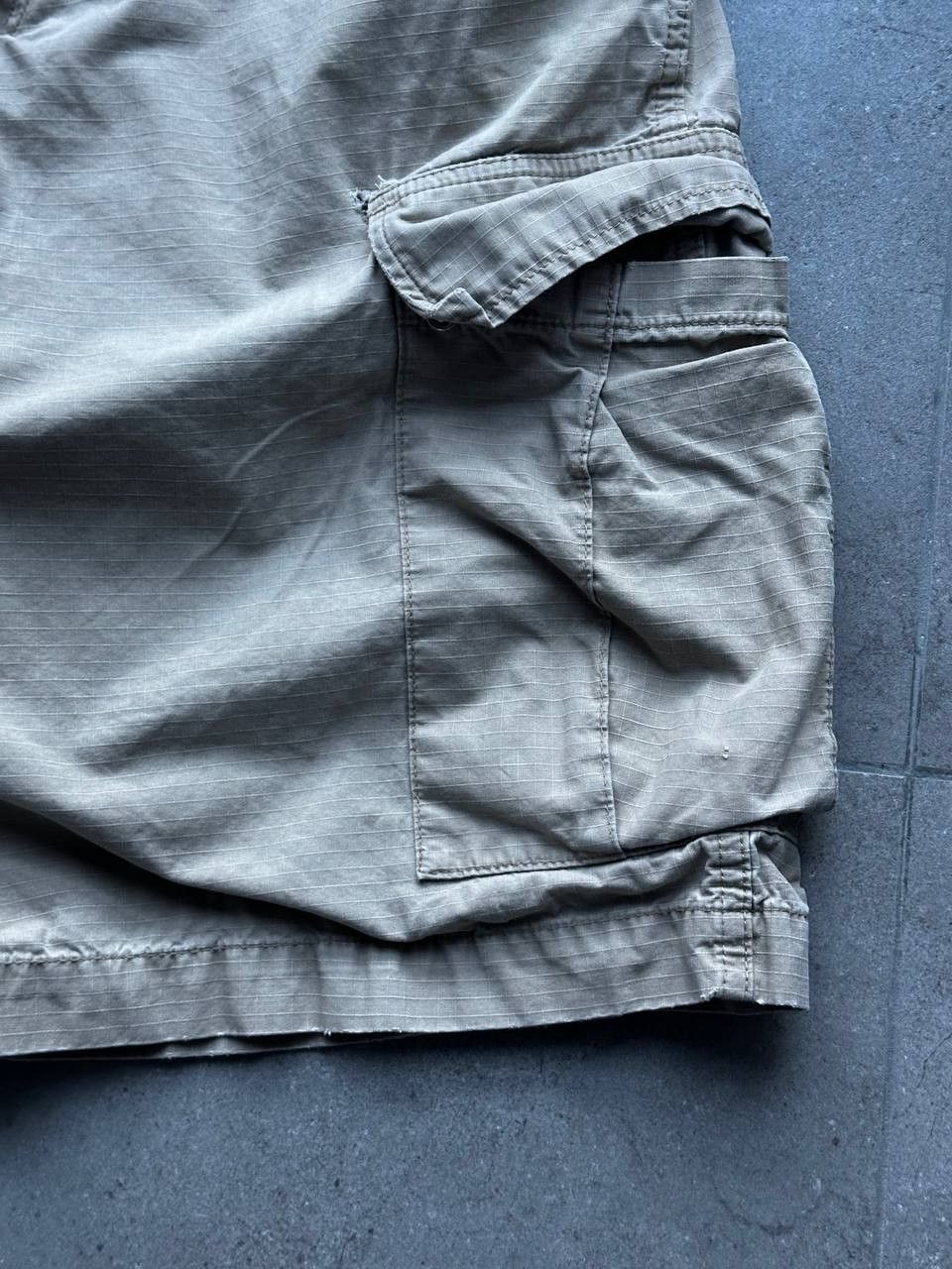 Carhartt Vintage Carhartt Baggy Beige Distressed Shorts Size US 34 / EU 50 - 5 Thumbnail