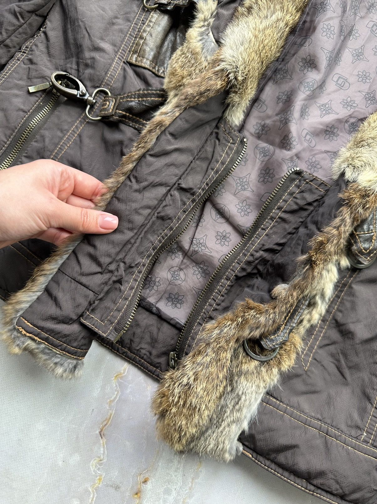 Japanese Brand Vintage Jacket With Fur Size L / US 10 / IT 46 - 8 Thumbnail