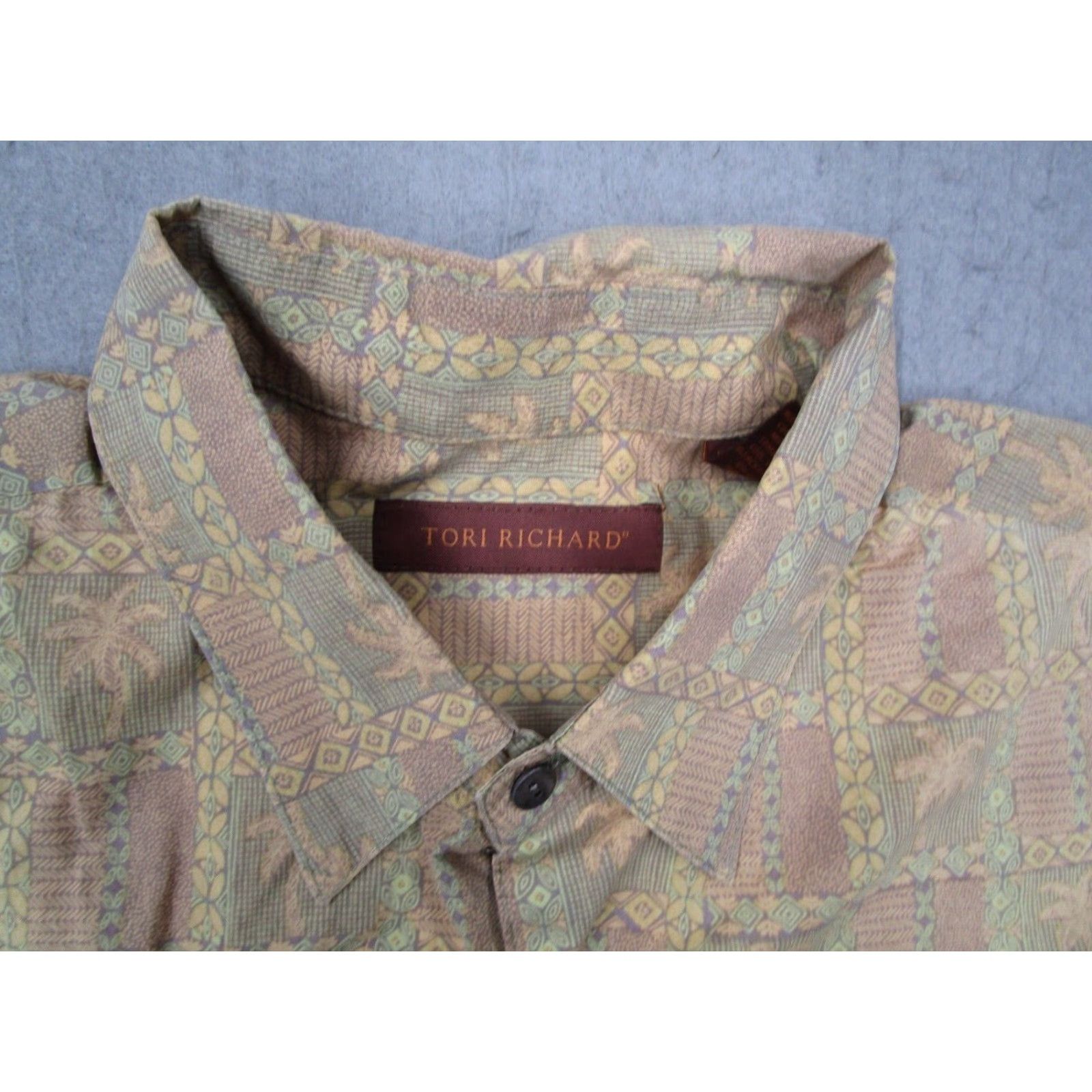 Tori Richard Tori Richard Shirt Men XL Beige Floral Short Sleeve Button-Up Hawaiian Cotton Lawn Palm USA - Vintage? No Size US XL / EU 56 / 4 - 3 Thumbnail