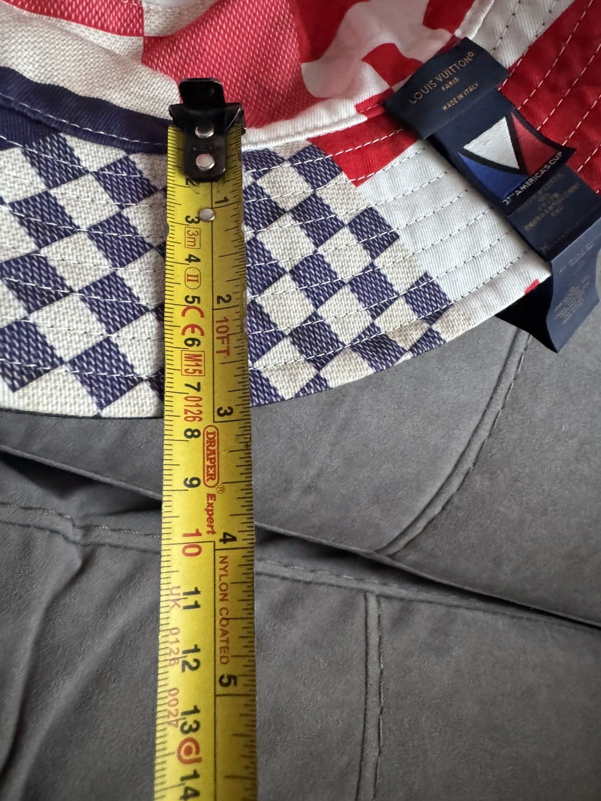 Louis Vuitton LOUIS VUITTON reversible bucket hat study description photos Size ONE SIZE - 22 Thumbnail