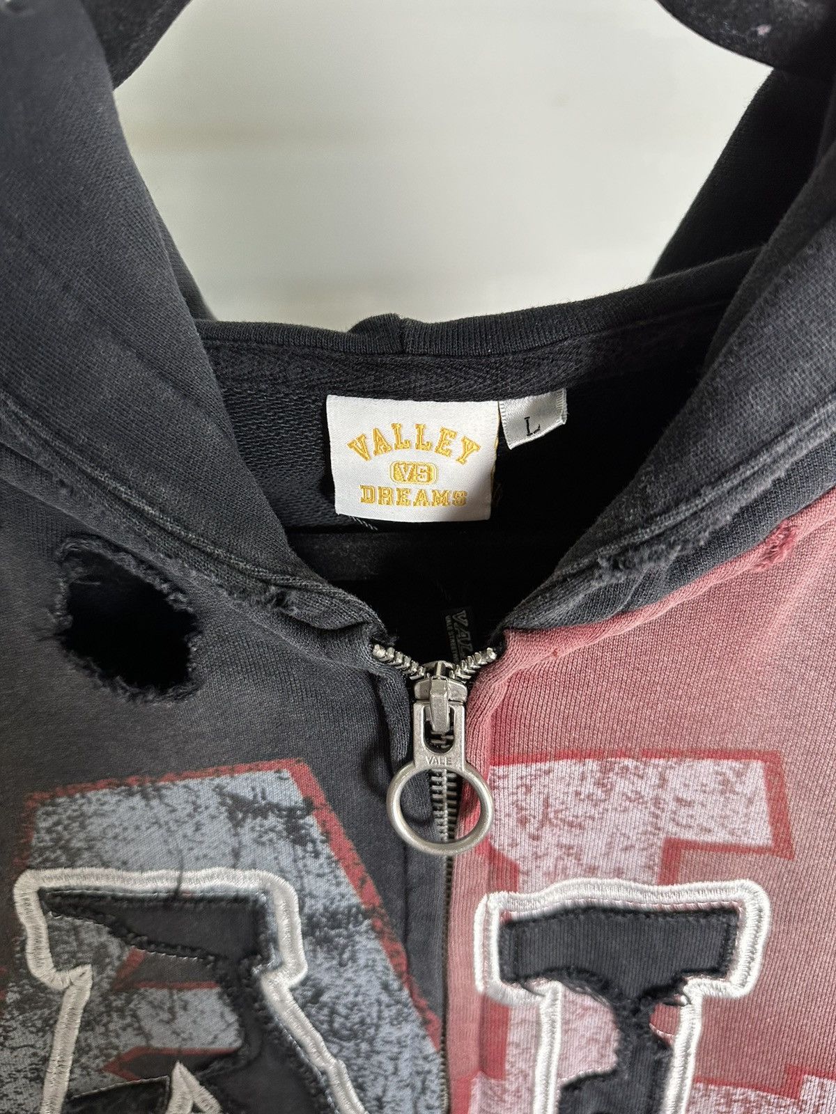 Vale Vale Forever Two Face Zip Up Hoodie 'Black/Red' Size US L / EU 52-54 / 3 - 3 Thumbnail