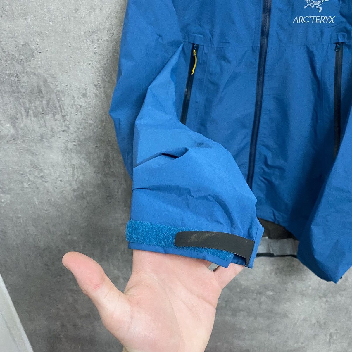Arc'teryx Men's Arcteryx Beta Gore-Tex Jacket Size US M / EU 48-50 / 2 - 8 Thumbnail