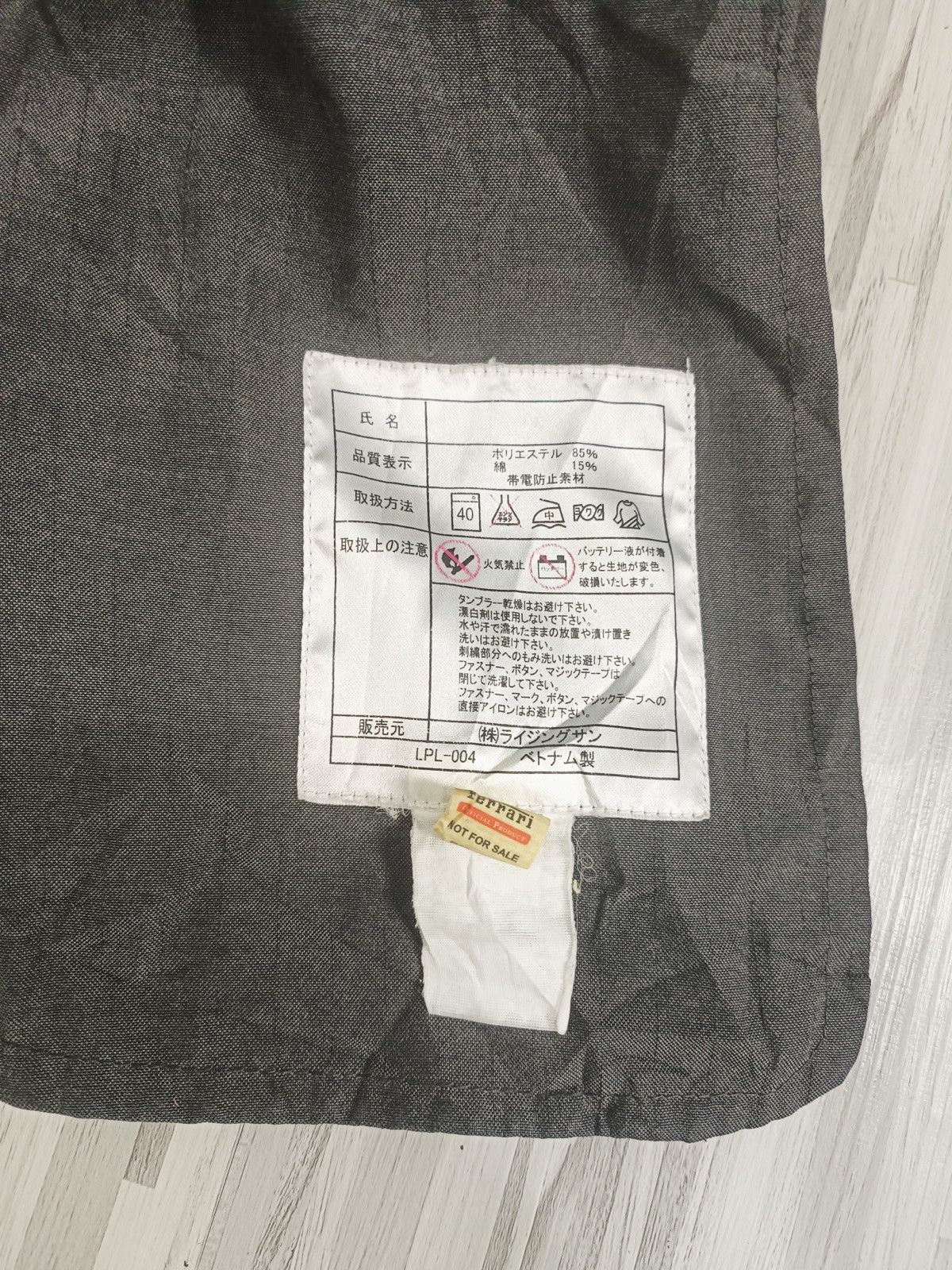 Ferrari Rare Ferrari x Shell overalls technical racing size L Size US 32 / EU 48 - 8 Thumbnail