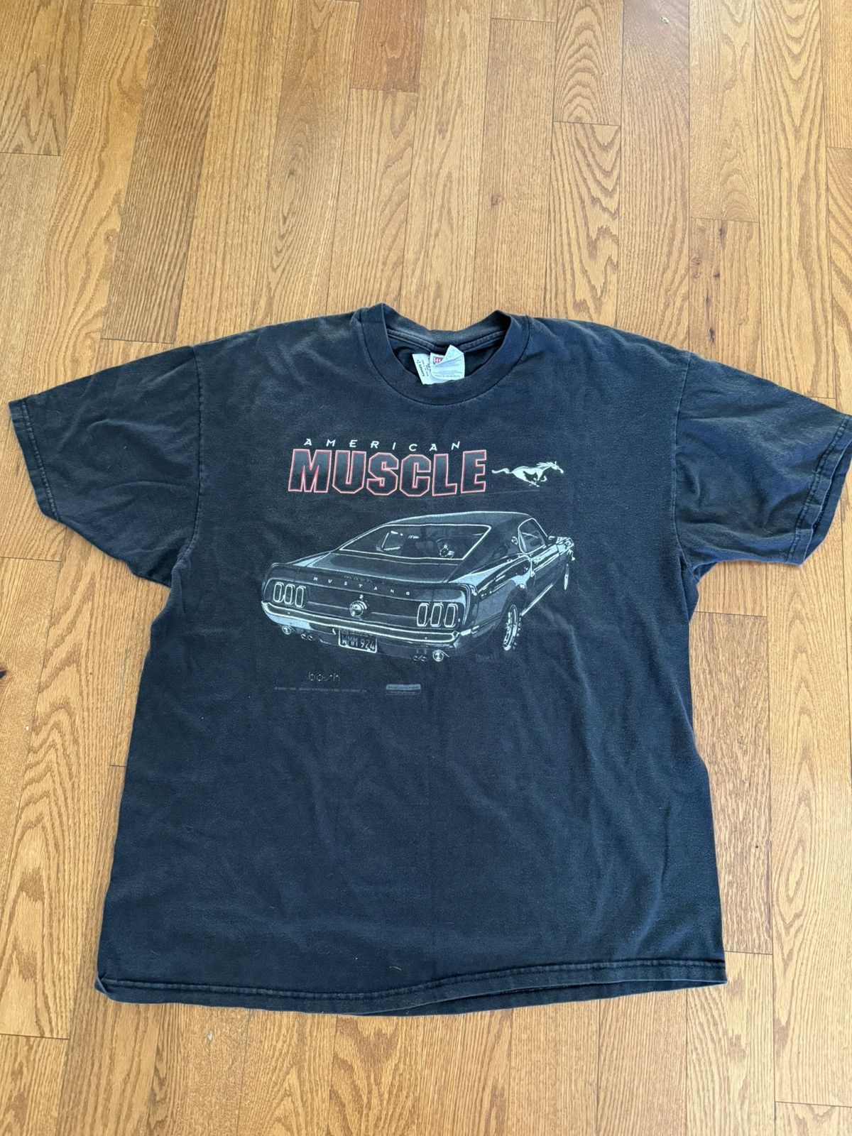 Vintage Vintage 1995 American Muscle Ford Mustang T-shirt Size US XL / EU 56 / 4 - 1 Thumbnail