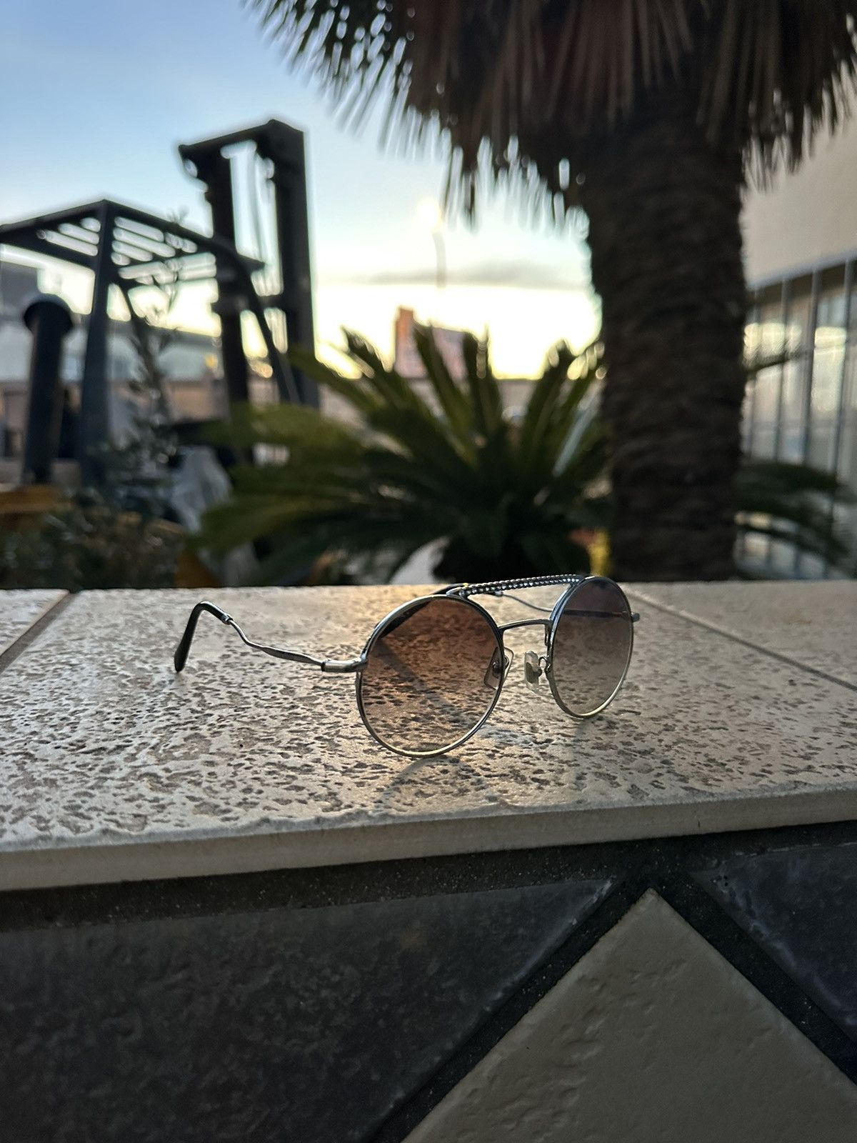 Miu Miu Miu Miu Sunglasses SMU 529 Size ONE SIZE - 1 Thumbnail