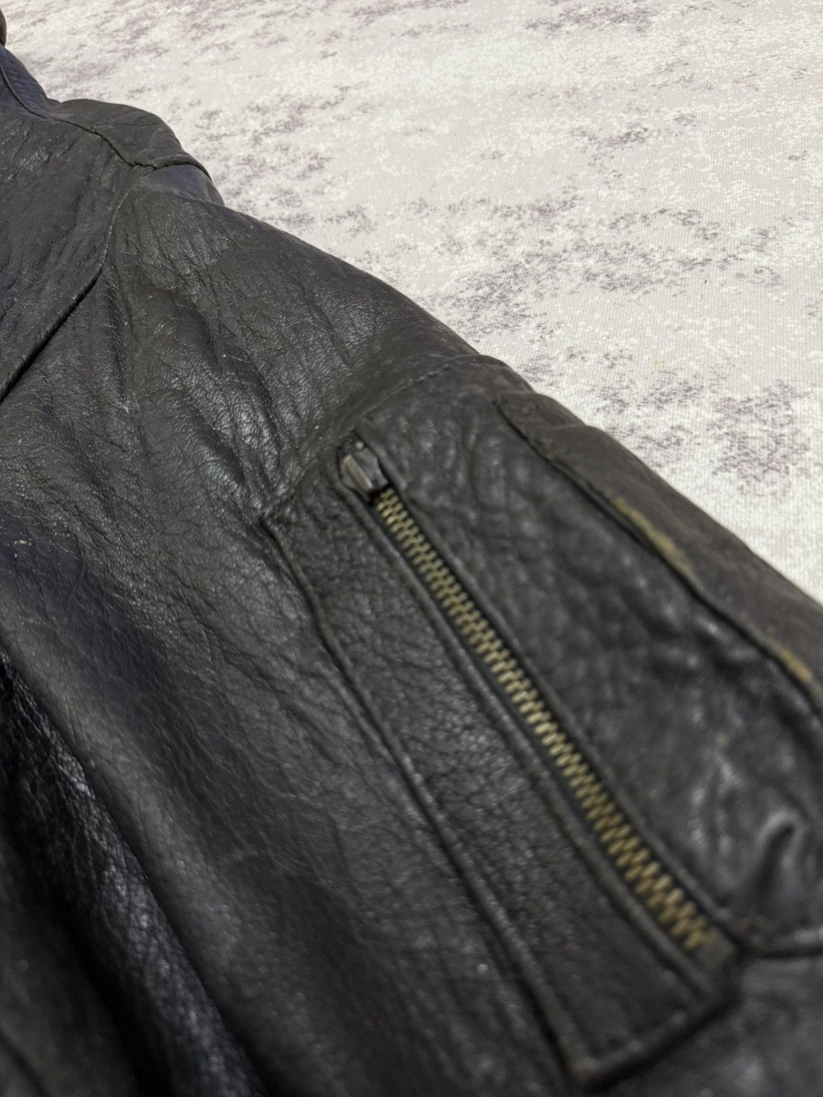 Genuine Leather Vintage 80s SINGULIER AIR MAIL FLIGHT BOMBER JACKET LEATHER Size US XL / EU 56 / 4 - 13 Thumbnail