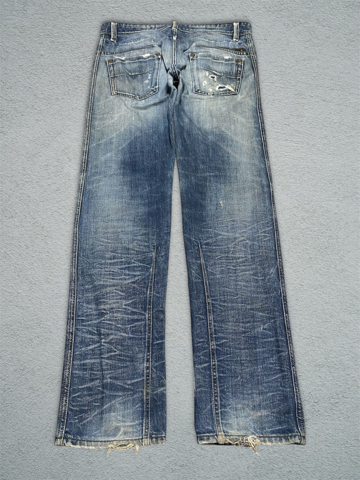Diesel DIESEL DISTRESSED DARRON REGULAR SLIM TAPERED JEANS Size US 34 / EU 50 - 2 Thumbnail