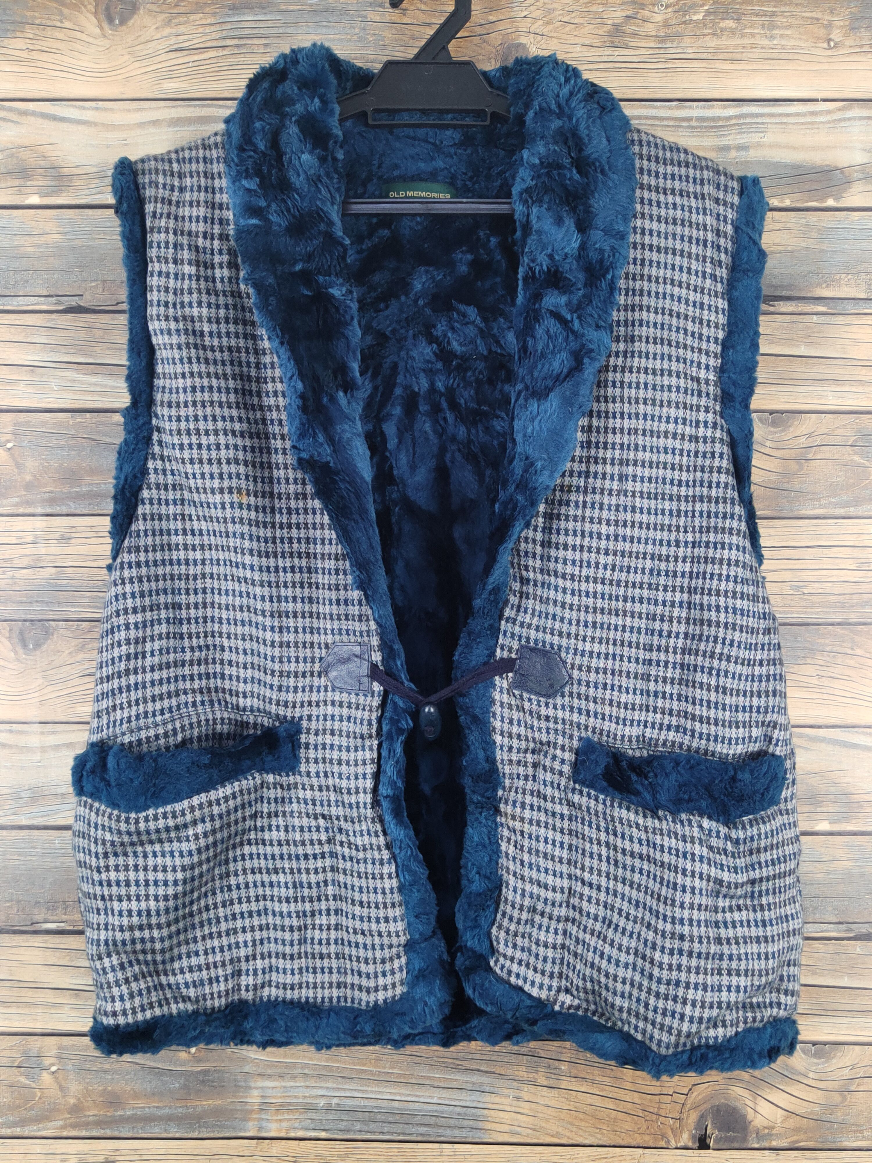Japanese Brand × Vintage Retro Vintage Old Memories Blue Gray Fur Mohair Vests Size US S / EU 44-46 / 1 - 1 Thumbnail