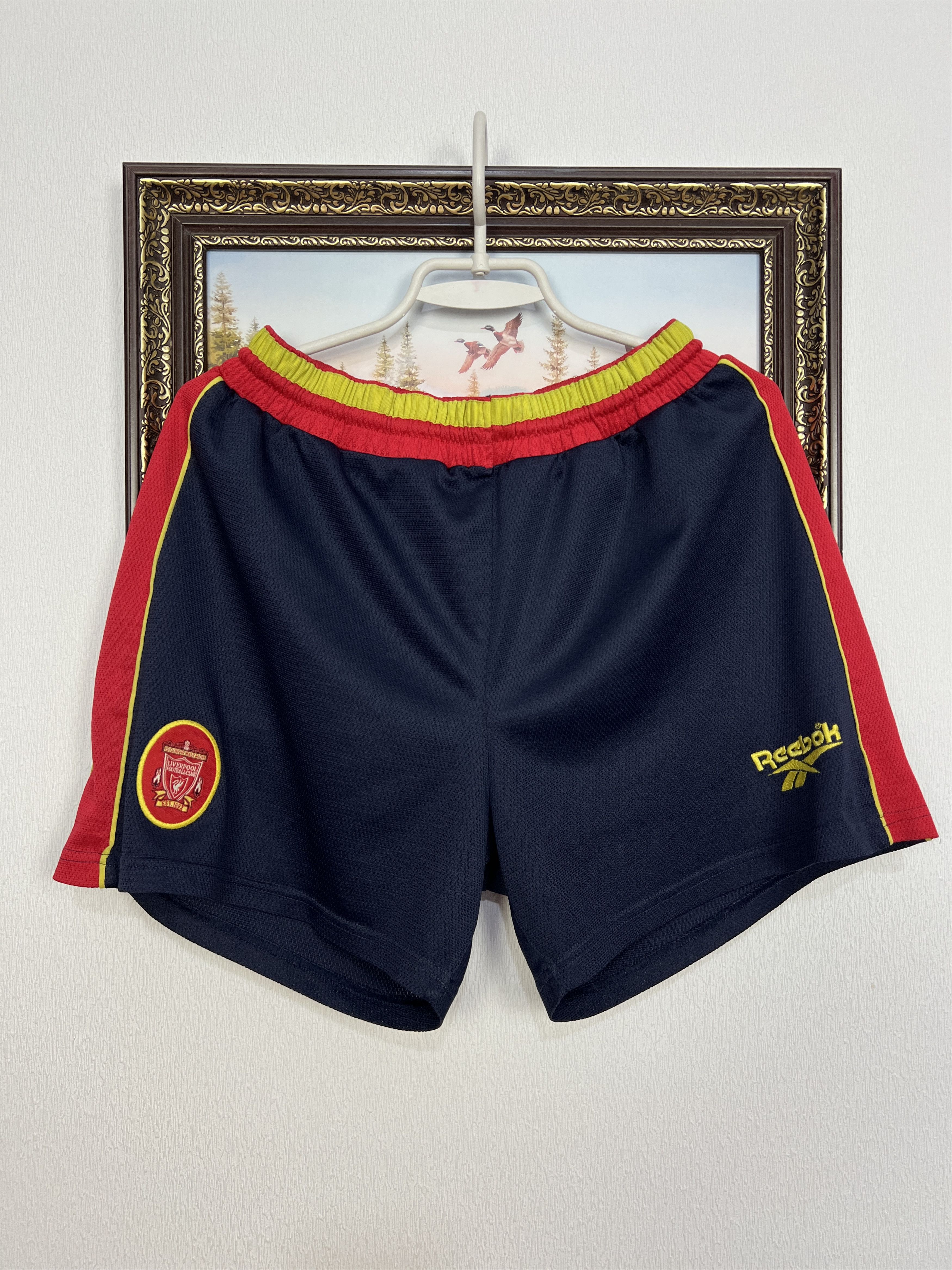 Reebok Vintage 90's Liverpool Football Shorts Soccer Rare Hype Size US 32 / EU 48 - 1 Thumbnail