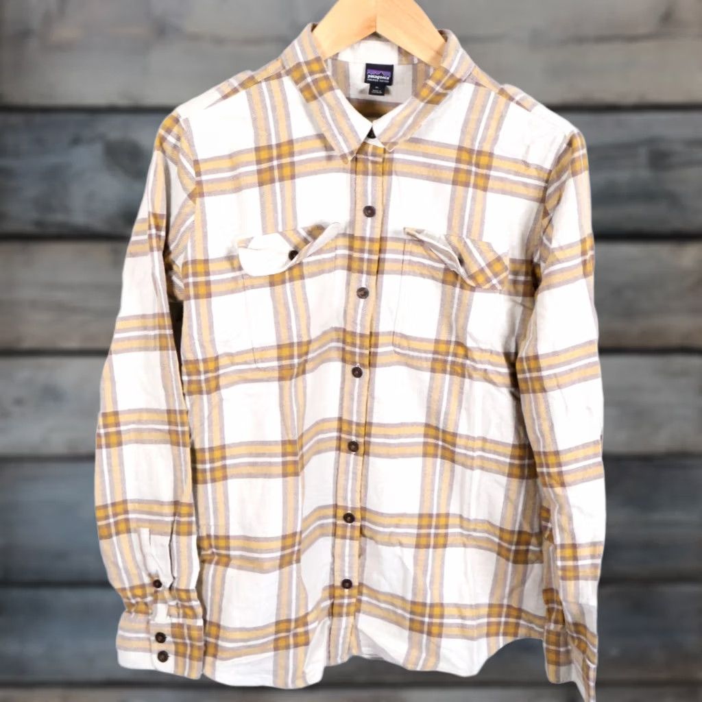 Patagonia Patagonia Shirt Women's XL Beige Yellow Plaid Flannel 100% Cotton Lightweight Chest Pockets Button-Up Casual Outdoor Size XL / US 12-14 / IT 48-50 - 1 Thumbnail