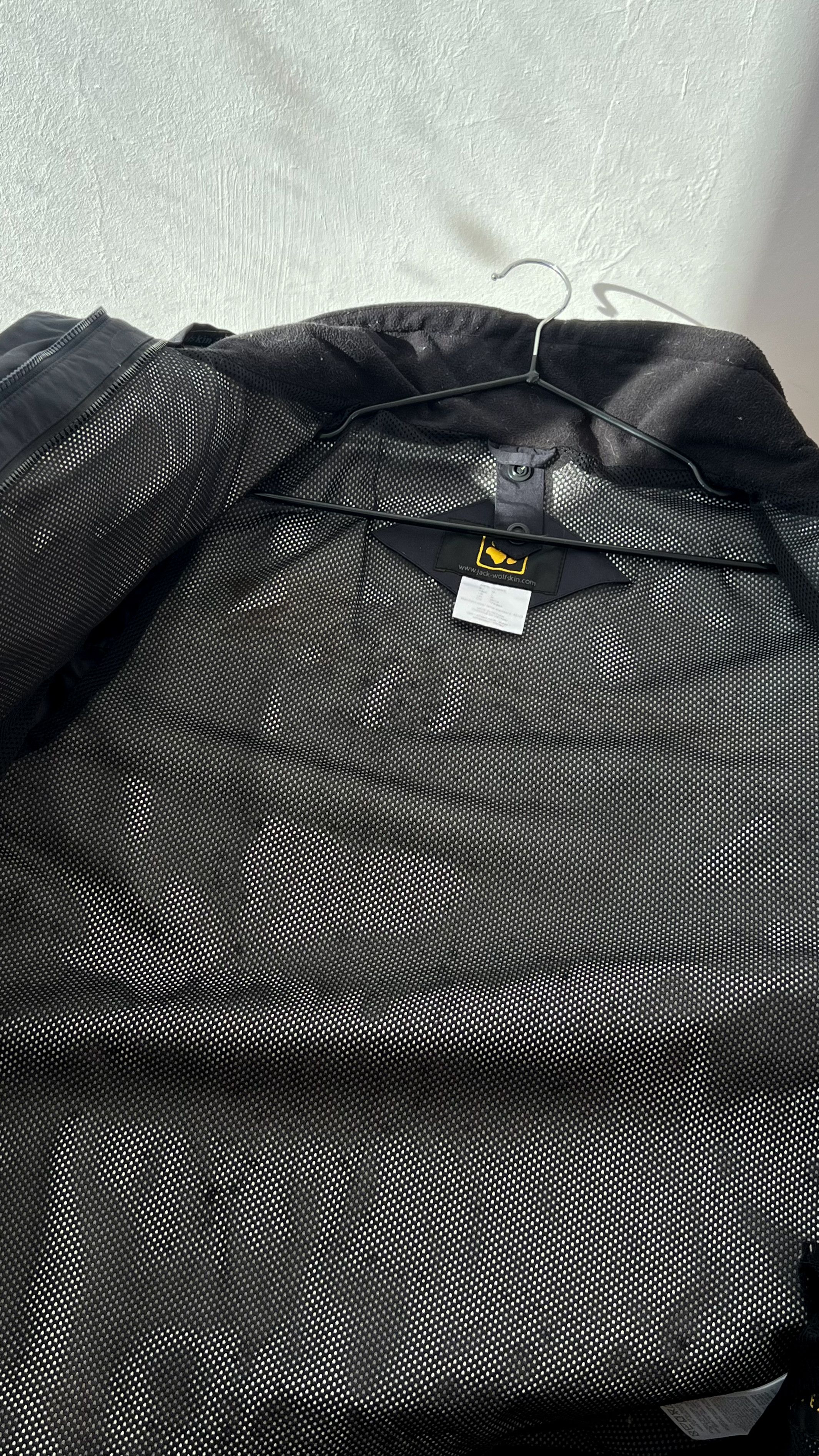 Jack Wolfskin Jack Wolfskin membrane jacket Size US M / EU 48-50 / 2 - 5 Thumbnail