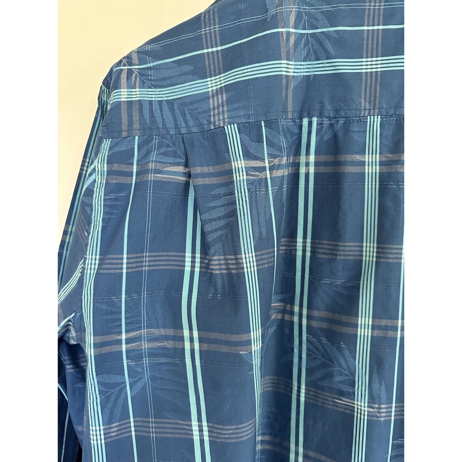 Tommy Bahama Tommy Bahamas Blue Teal Plaid Hawaiian Men’s Shirt Size XL Size US XL / EU 56 / 4 - 12 Thumbnail