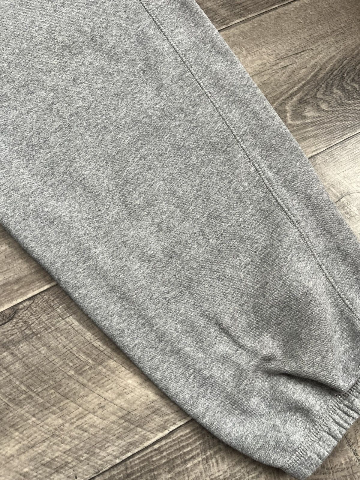 Nike Vintage Y2K Baggy Light Gray Nike Sweatpants Size L Size US 34 / EU 50 - 13 Thumbnail