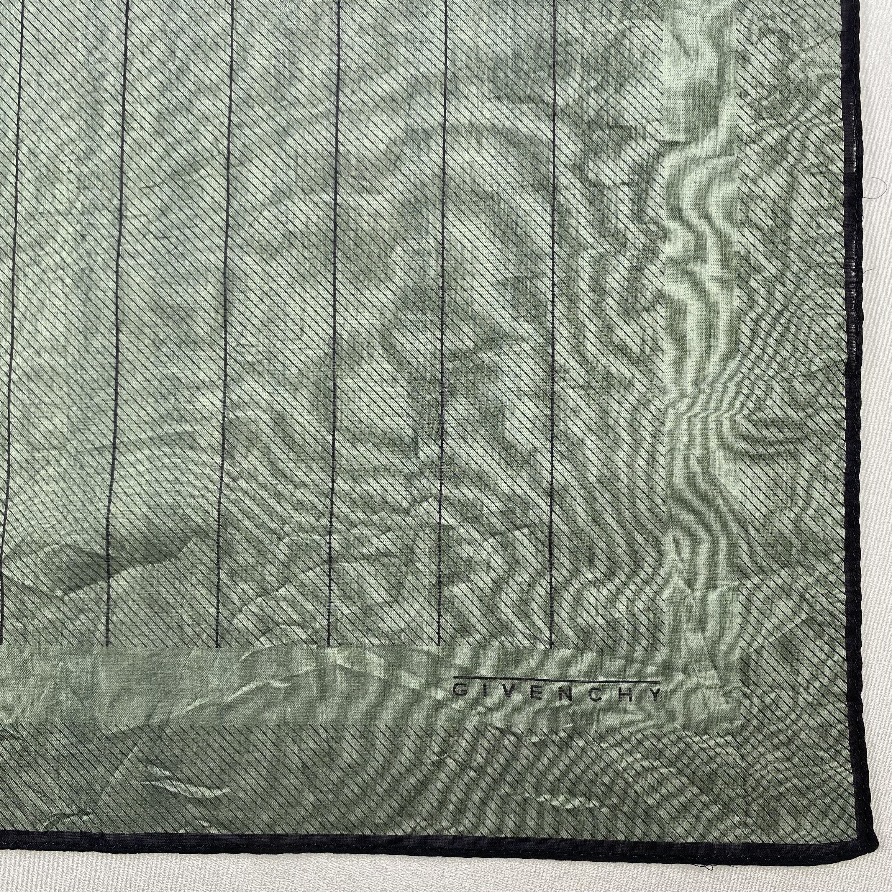 Vintage Givenchy Bandana/ Handkerchief / Neckerchief Size ONE SIZE - 3 Thumbnail