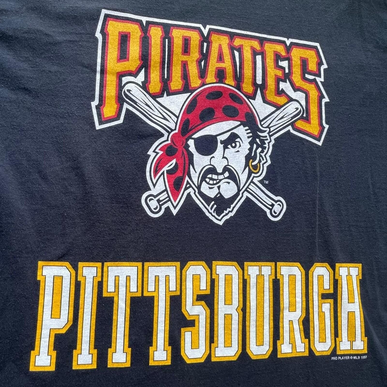 Pro Player MLB 1997 Pittsburgh Pirates Graphic Logo Jersey T-Shirt XXL Size US XXL / EU 58 / 5 - 3 Thumbnail
