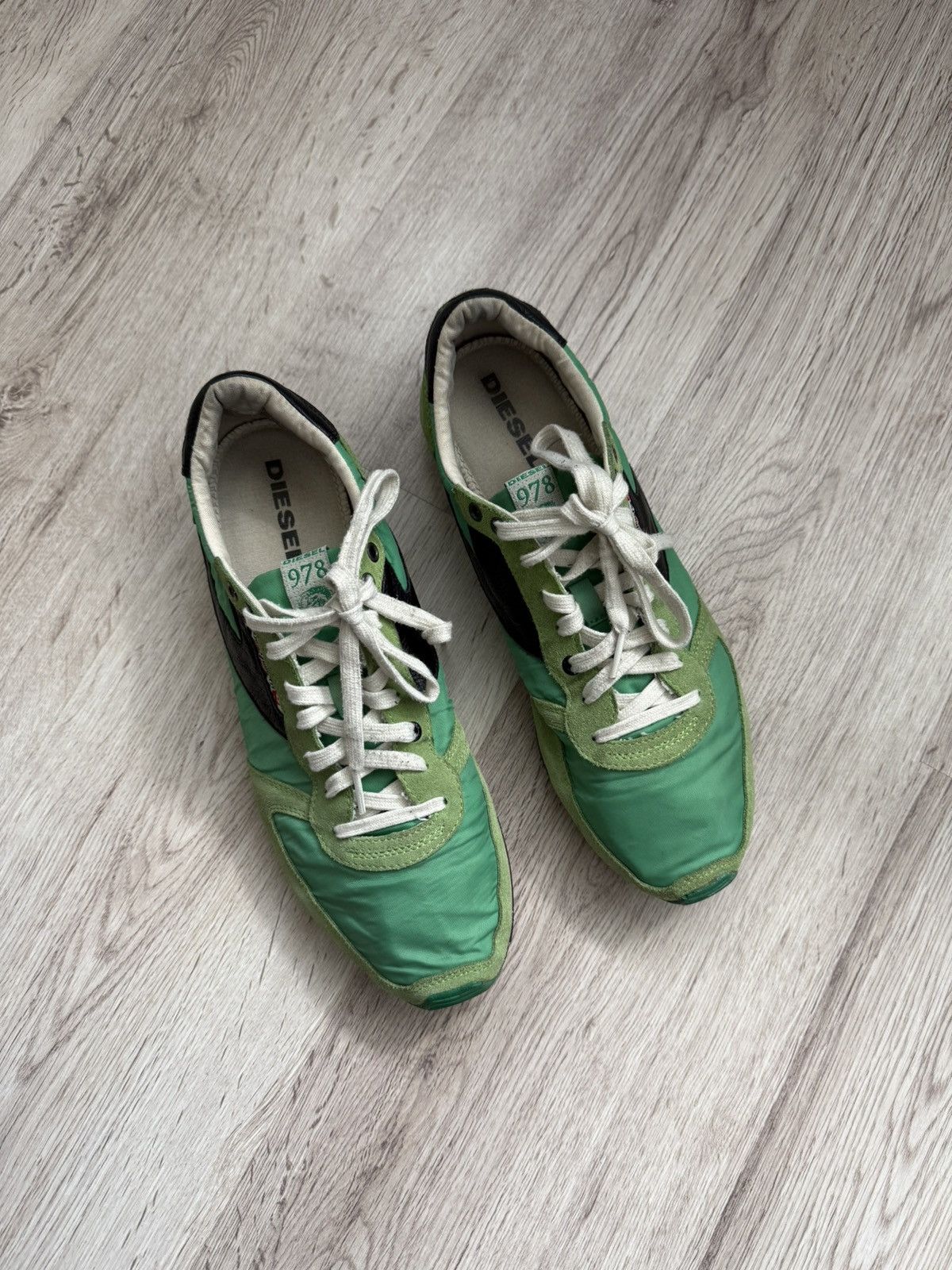 Diesel Vintage Diesel 978 Archive Runner Sneakers Green Y2K Nylon Size US 10.5 / EU 43-44 - 2 Thumbnail