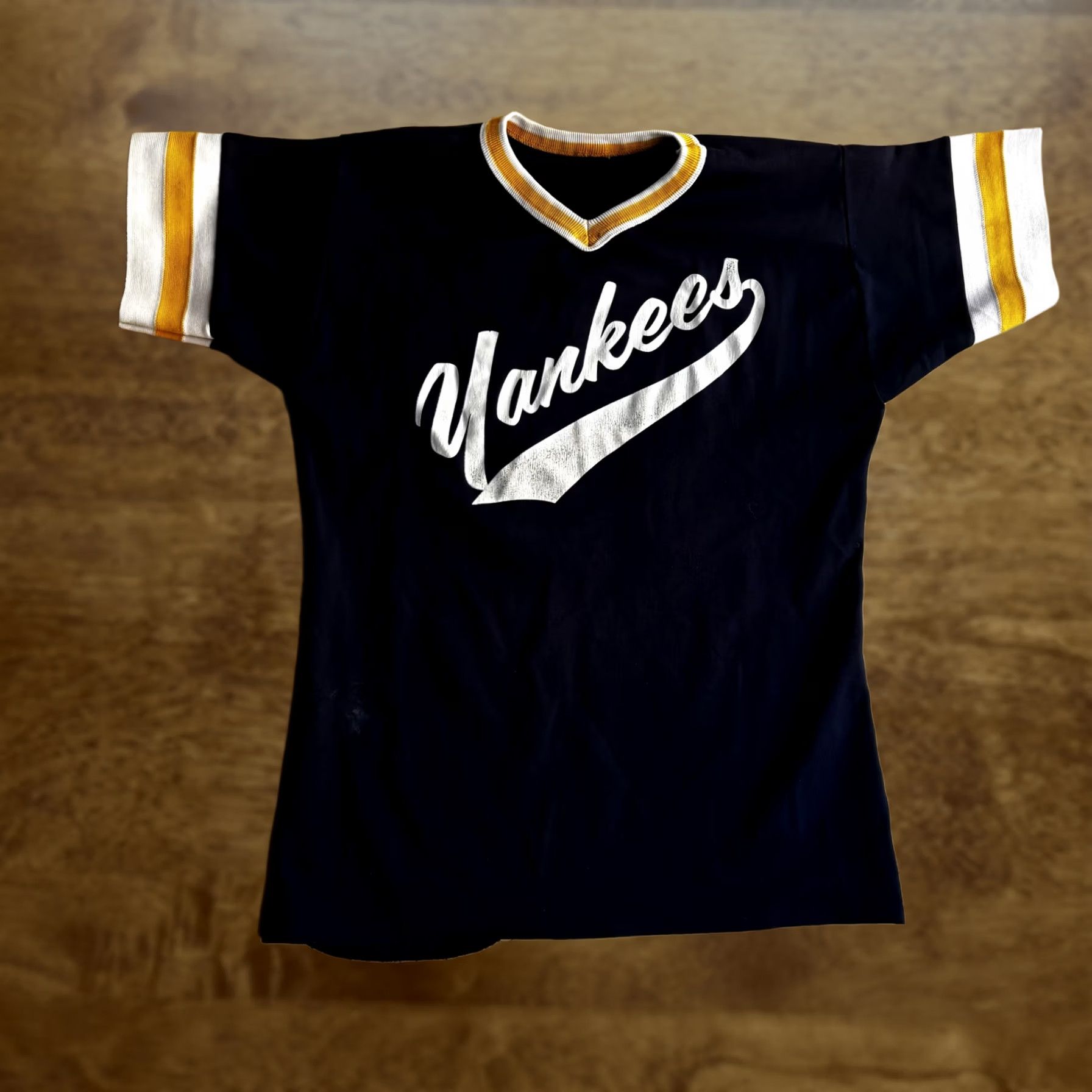 MLB Vintage Yankees Jersey Mens Small Baseball Tee Blue 12 Macri Barber Shop NYY Mens Small Baseball Jersey Size US S / EU 44-46 / 1 - 1 Thumbnail