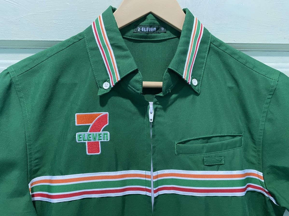 Japanese Brand Vintage 7-Eleven Uniform Workers Collection Shirts Size US S / EU 44-46 / 1 - 3 Thumbnail