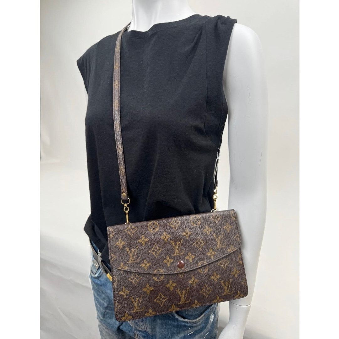 Louis Vuitton Louis Vuitton Monogram Pochette Double Rabat Shoulder Bag Size ONE SIZE - 1 Thumbnail
