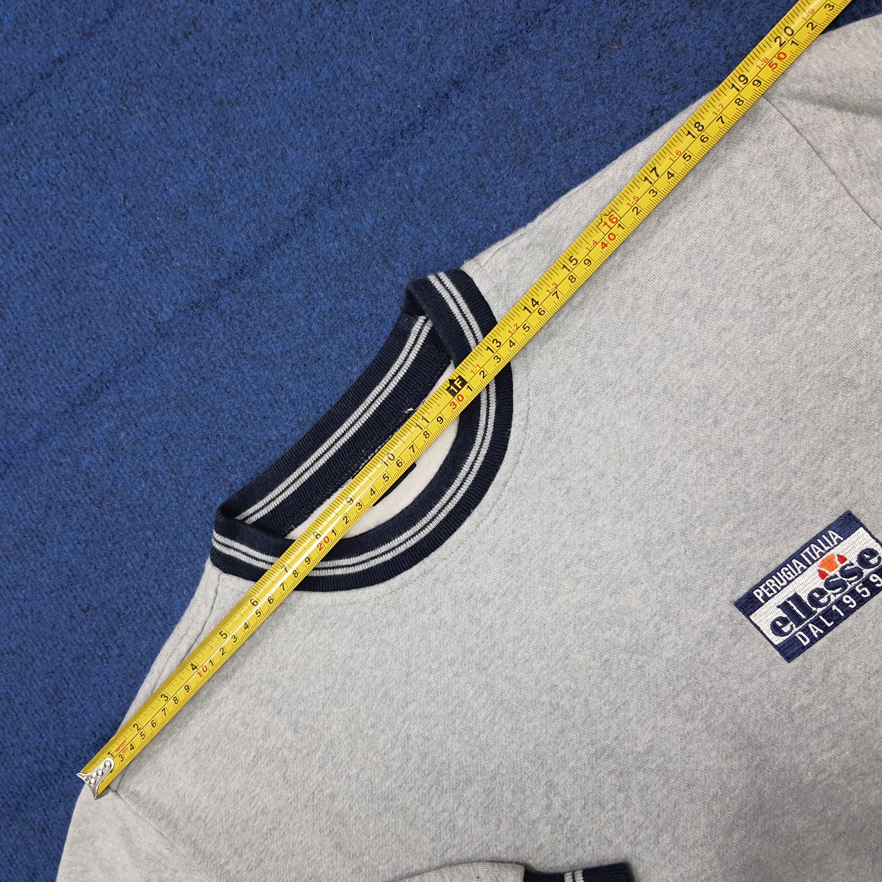 Ellesse Vintage Ellesse Perugia Italia Designer Sweatshirt C287N17 Size US M / EU 48-50 / 2 - 10 Thumbnail