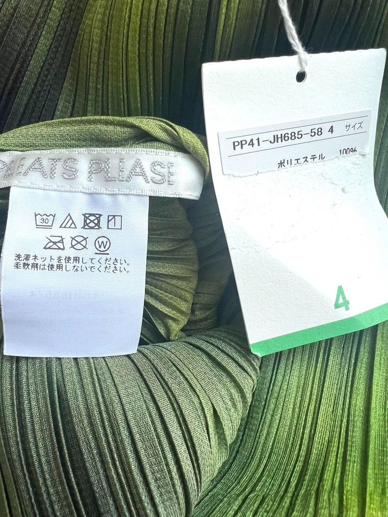 Issey Miyake Issey Miyake Spinach and radish pleated skirt Size XL / US 12-14 / IT 48-50 - 3 Thumbnail