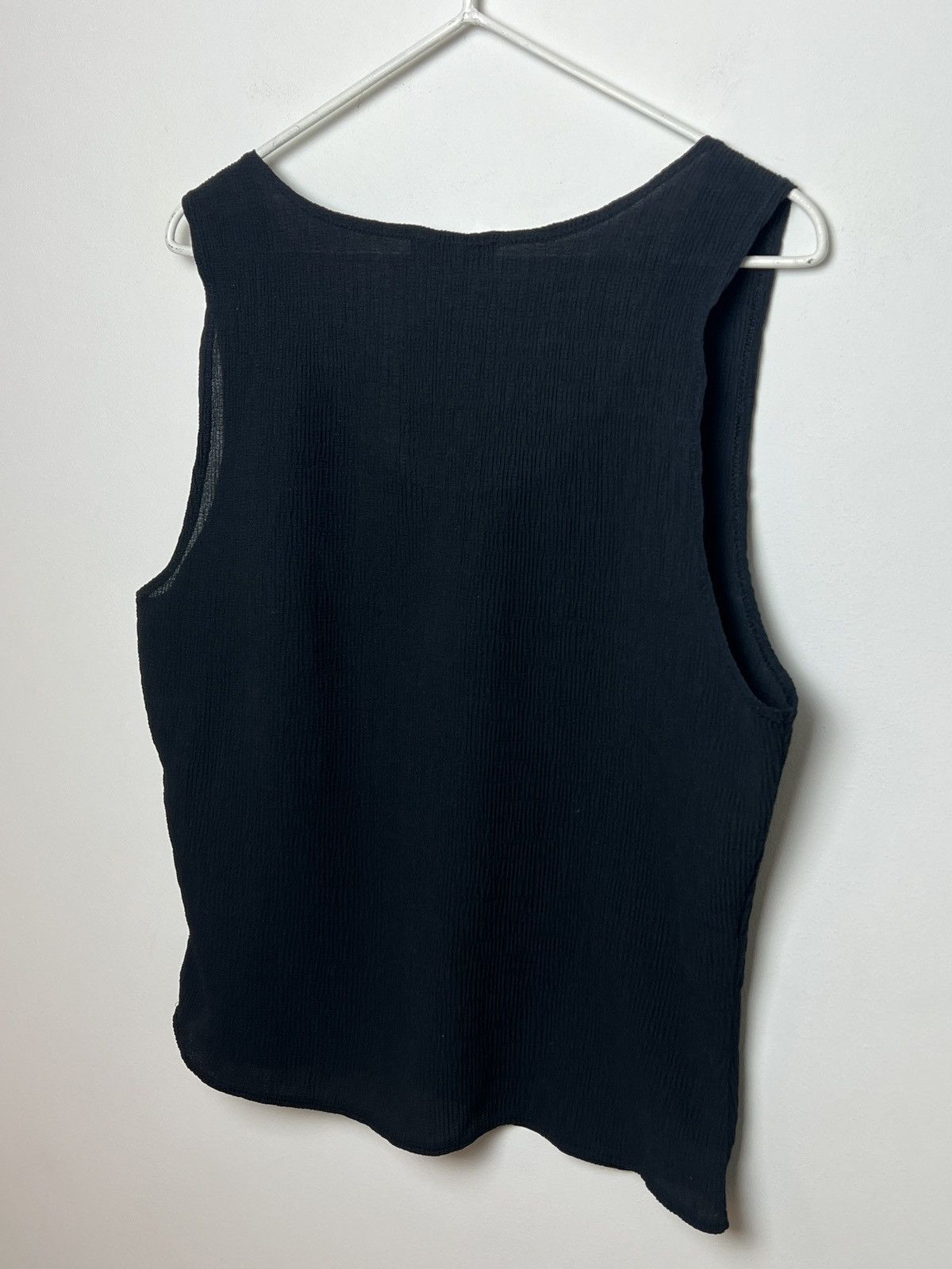 Giorgio Armani armani y2k sleeveless crop shirt vintage Size US M / EU 48-50 / 2 - 6 Thumbnail