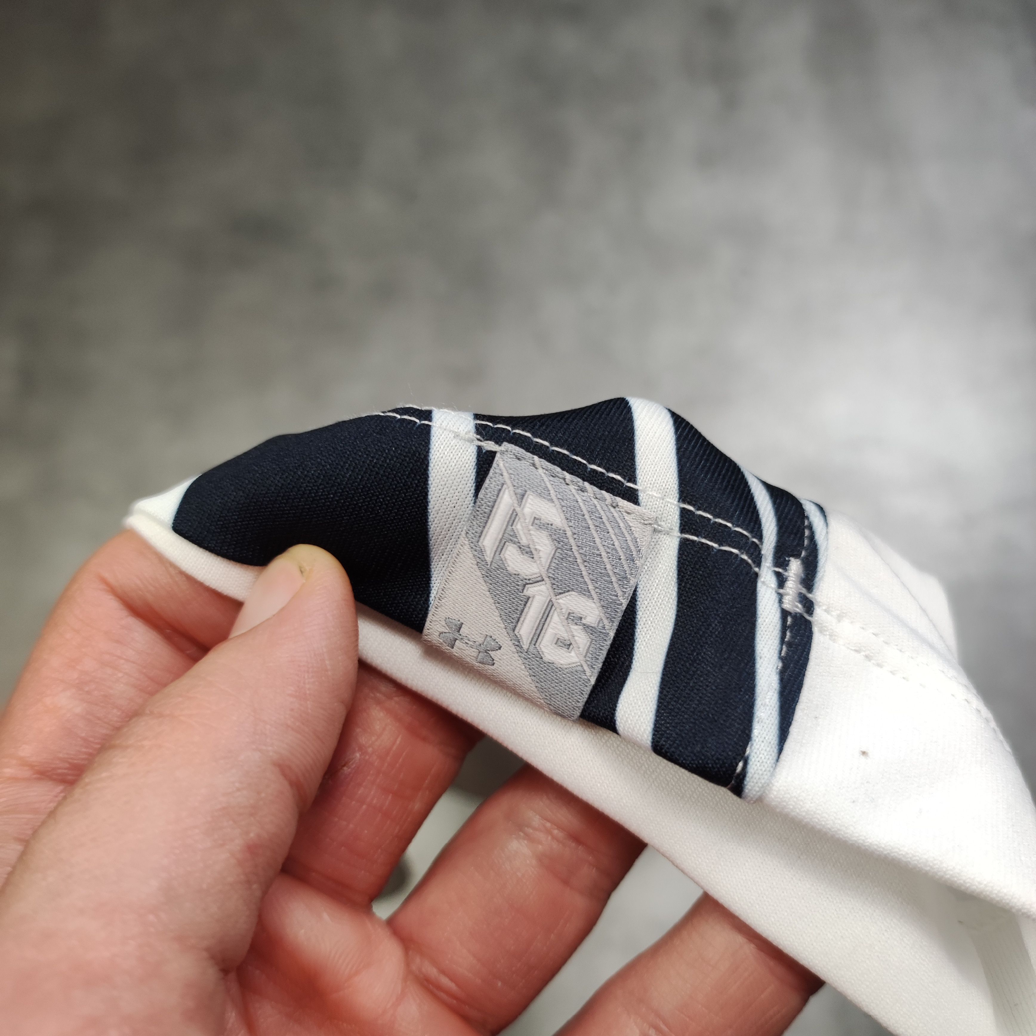 Vintage RARE Under Armour x Tottenham Hotspurs 2015 Jersey Size US M / EU 48-50 / 2 - 6 Thumbnail