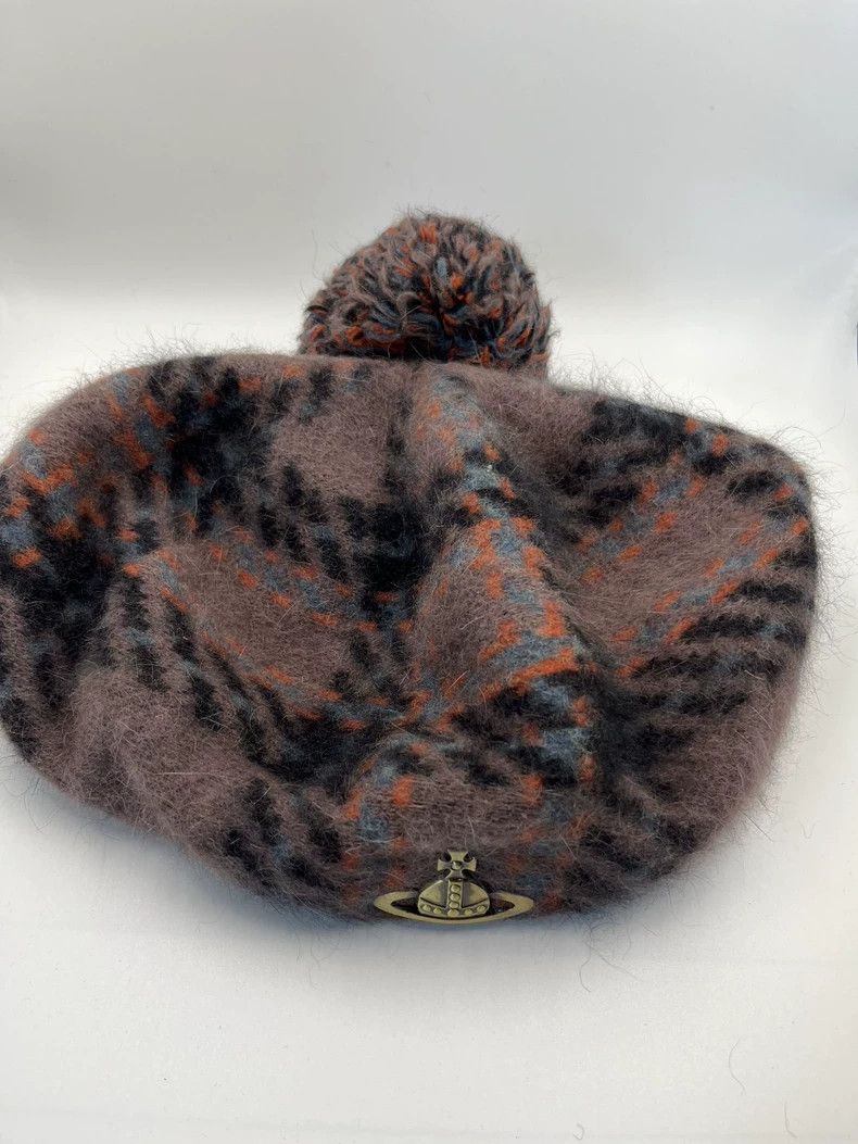 Vivienne Westwood Vivienne Westwood Fur pom-pom beret | Grailed