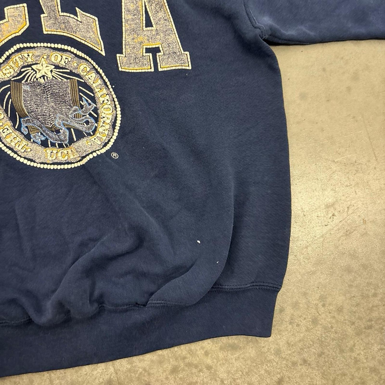 Other Insane Vintage 90s UCLA Navy Crewneck Sweatshirt Size US L / EU 52-54 / 3 - 4 Thumbnail